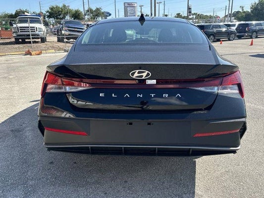 2024 Hyundai Elantra SEL in Stuart, FL - Wallace Auto Group