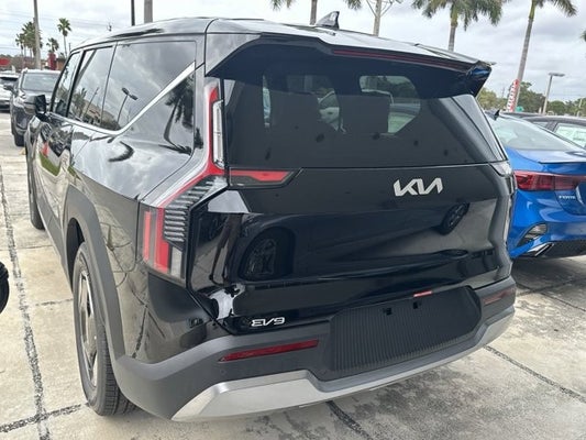 2024 Kia EV9 Light Long Range in Stuart, FL - Wallace Auto Group