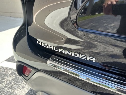 2021 Toyota Highlander Platinum in Stuart, FL - Wallace Auto Group