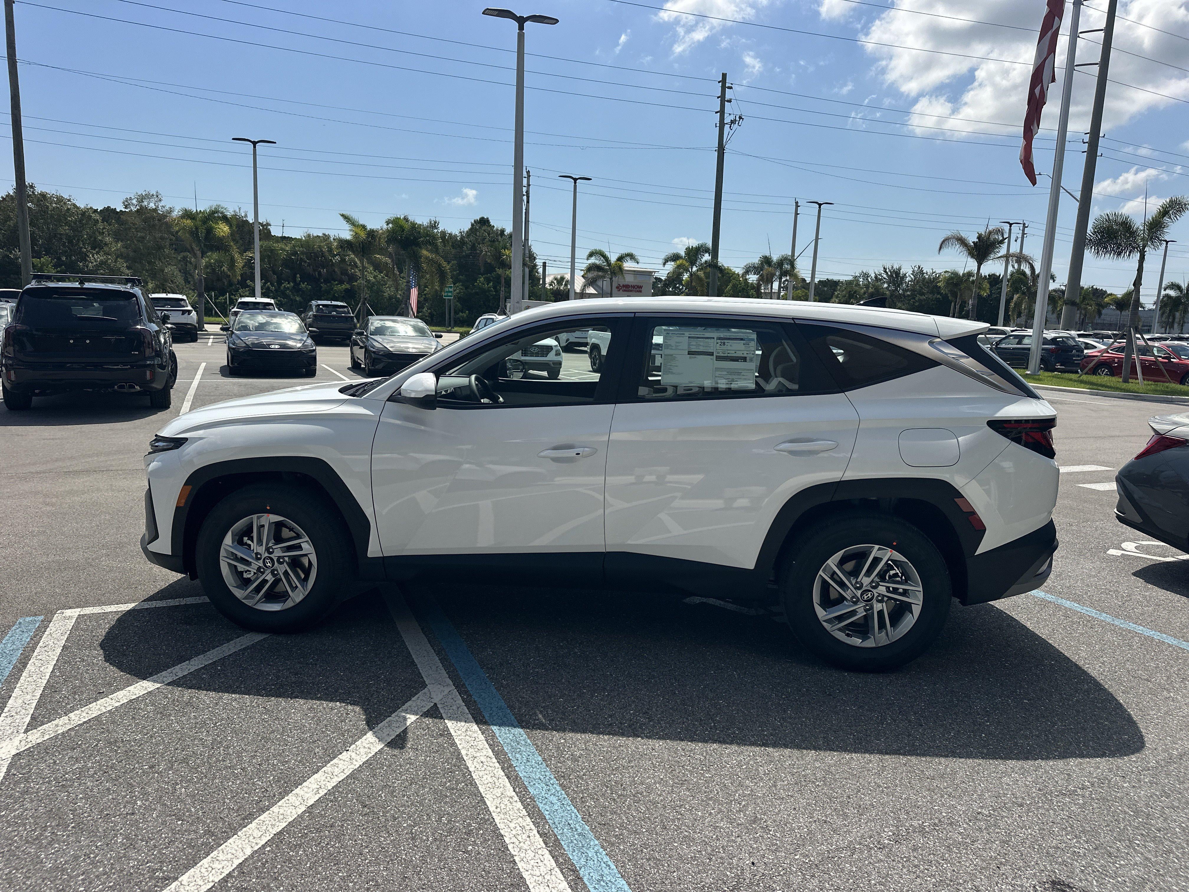 2026 Hyundai Tucson SE FWD