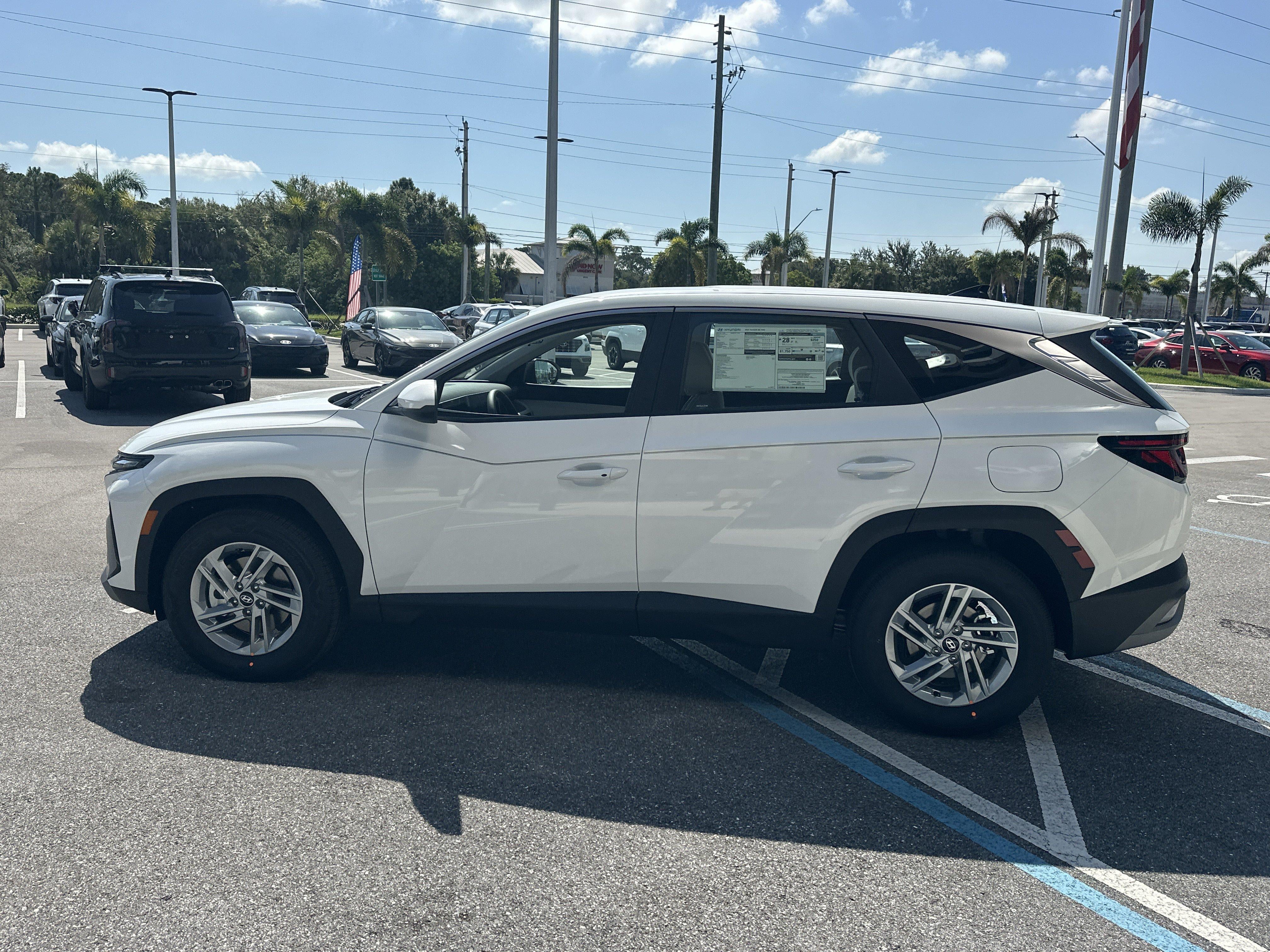 2026 Hyundai Tucson SE FWD