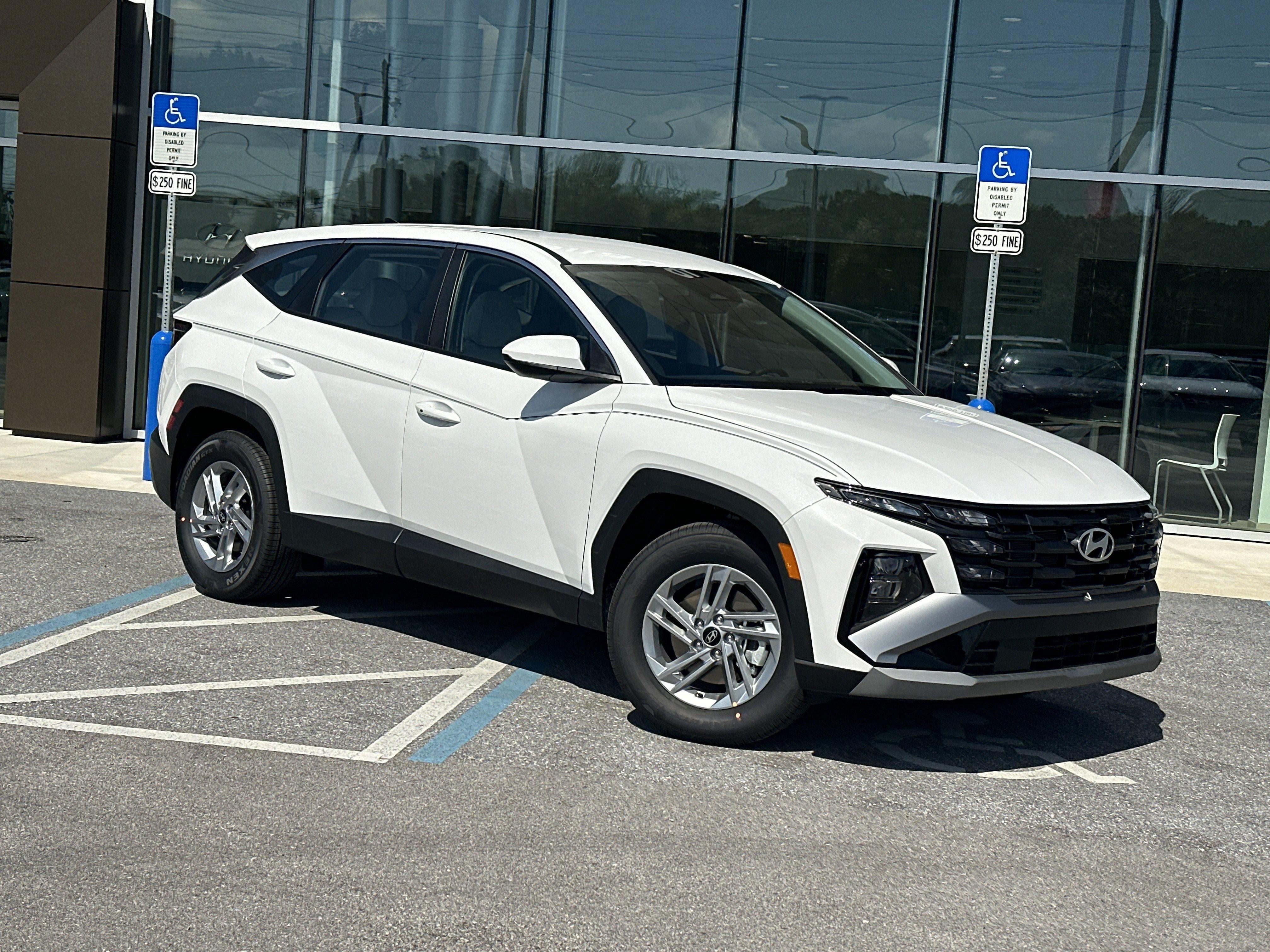 2026 Hyundai Tucson SE FWD