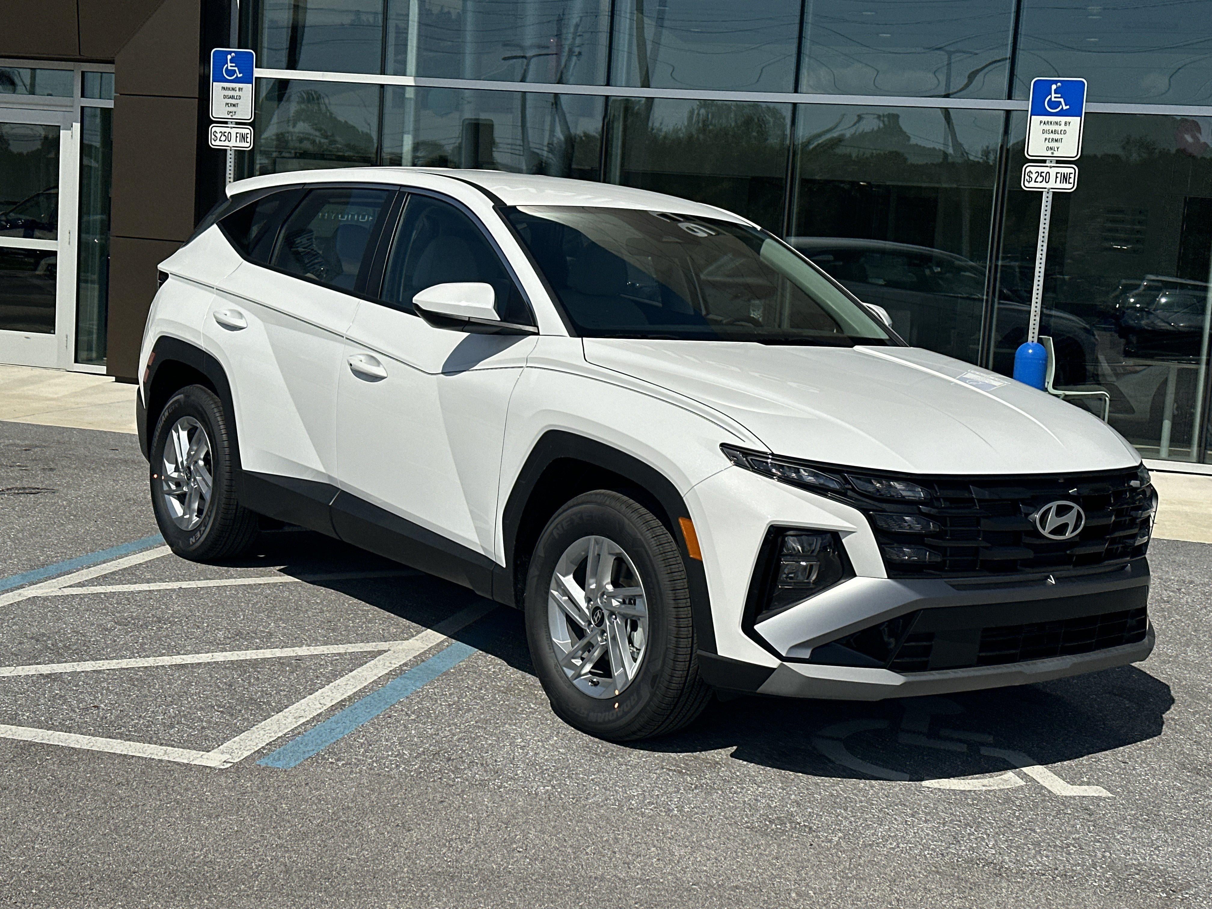 2026 Hyundai Tucson SE FWD