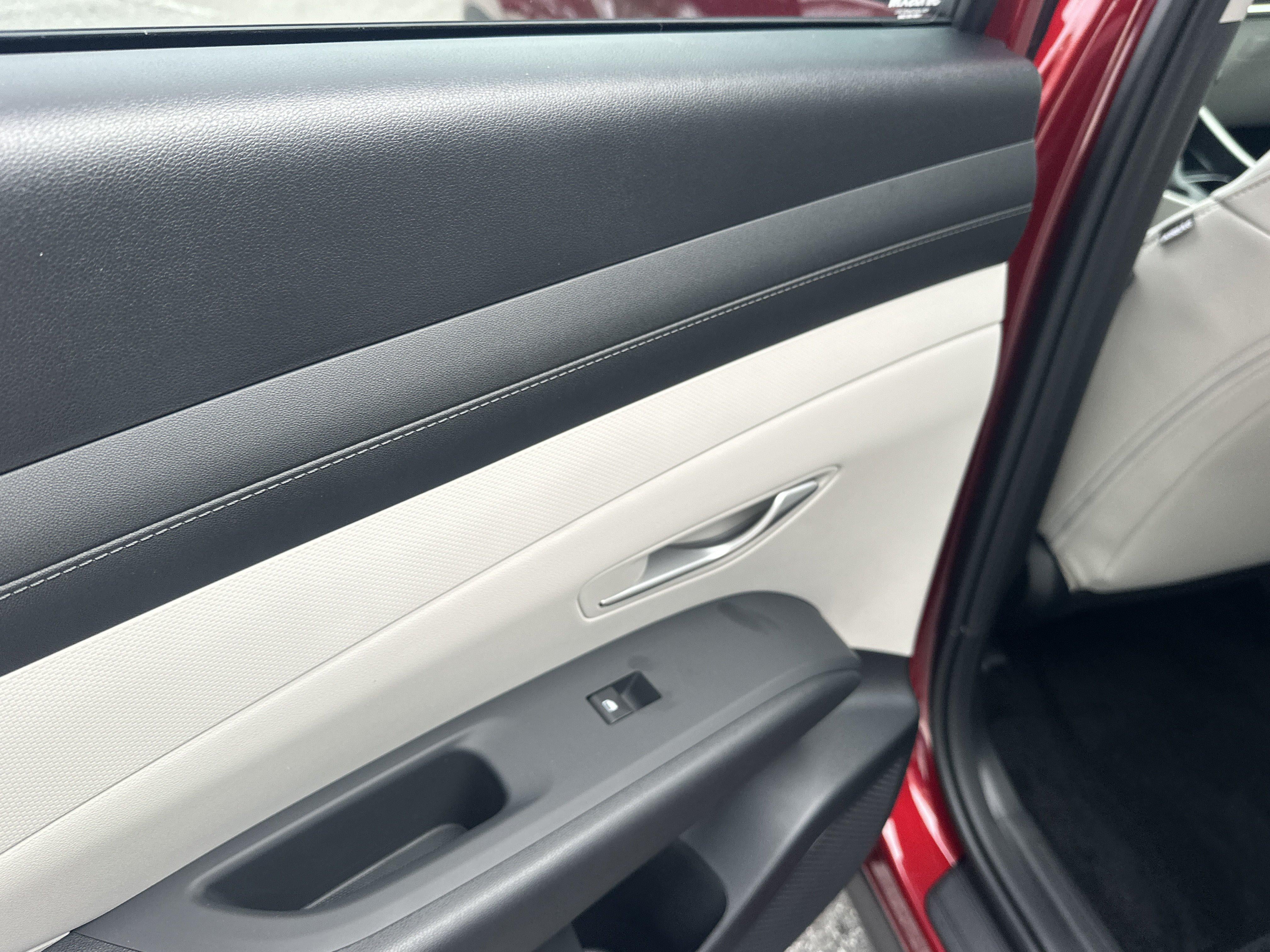 2026 Hyundai Tucson SEL Plus FWD