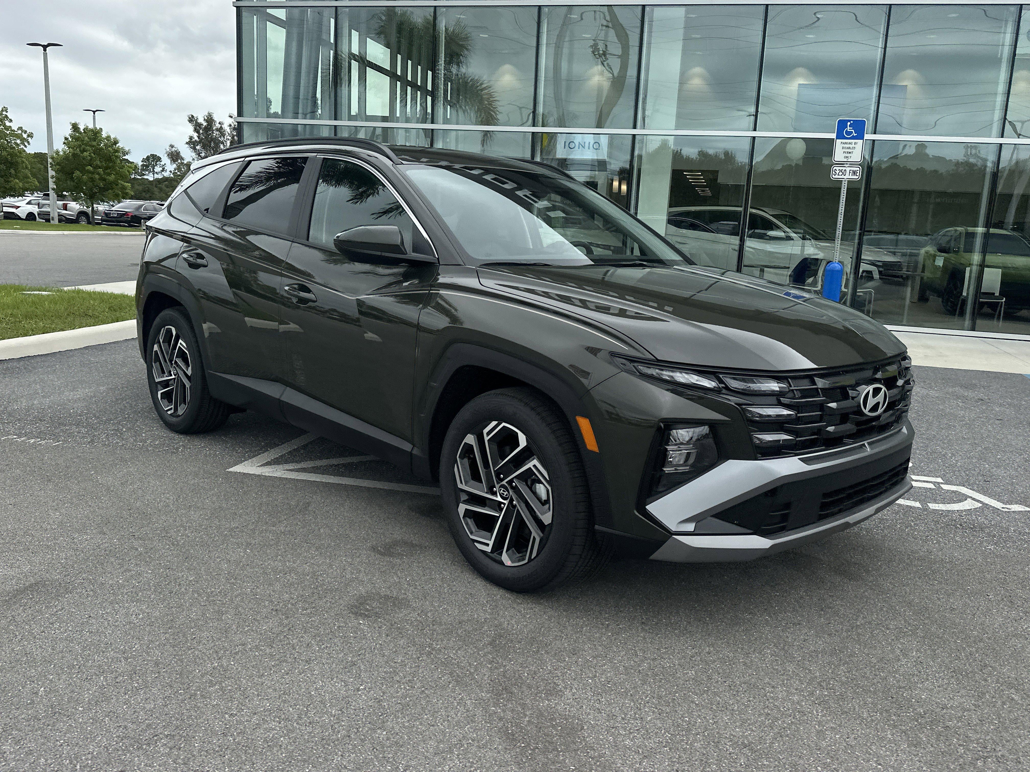2026 Hyundai Tucson SEL Plus FWD