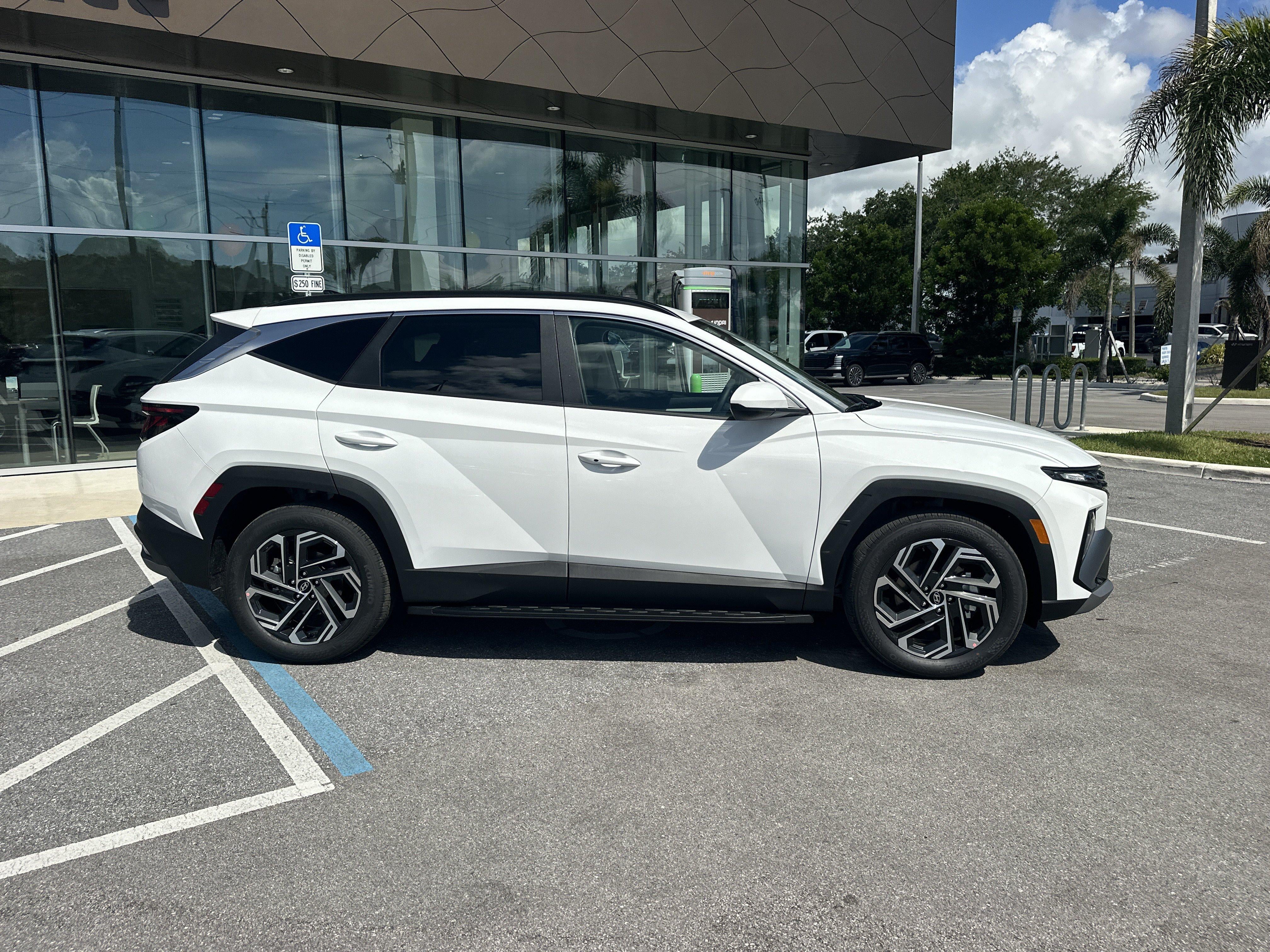 2026 Hyundai Tucson SEL Plus FWD
