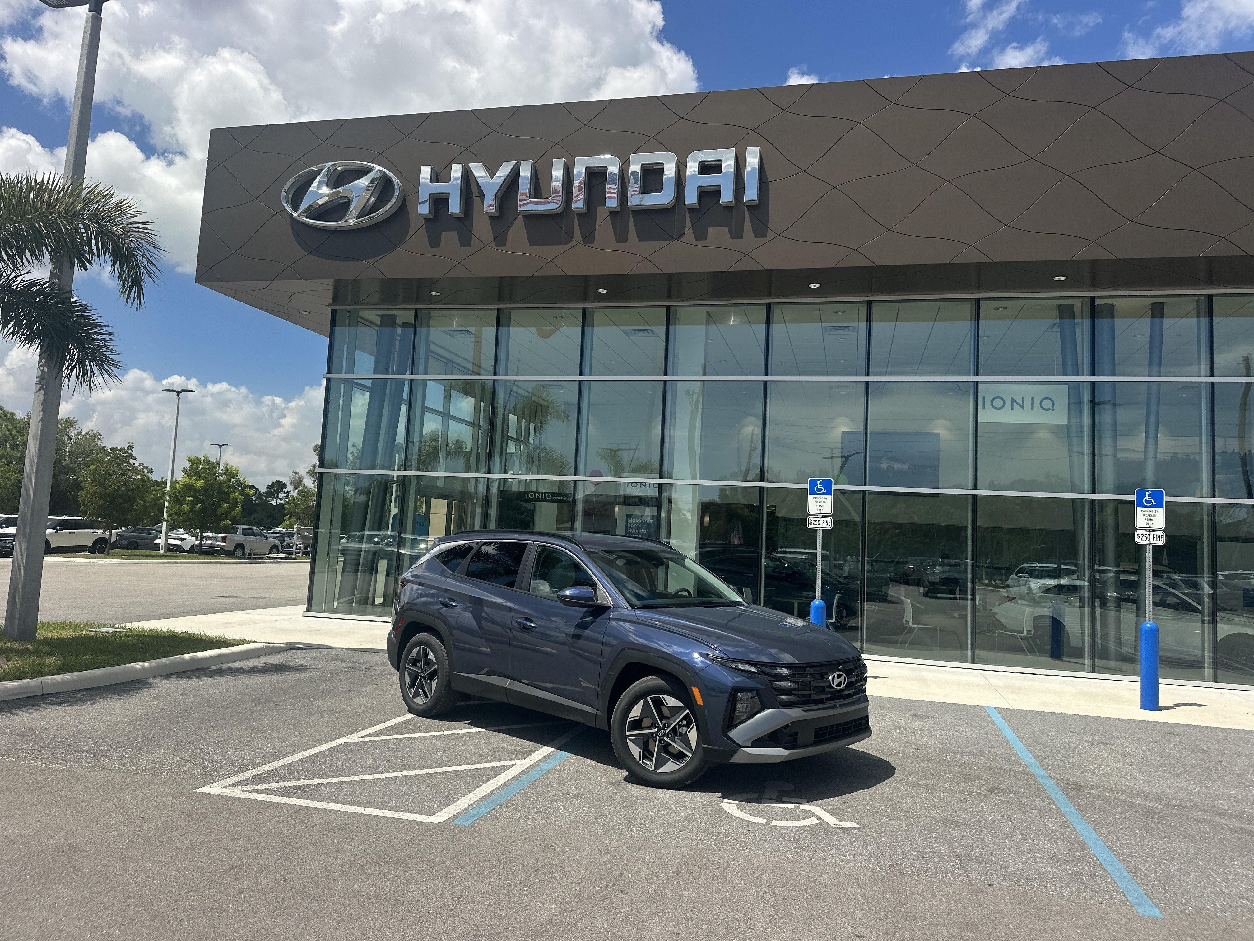 2026 Hyundai Tucson SEL FWD