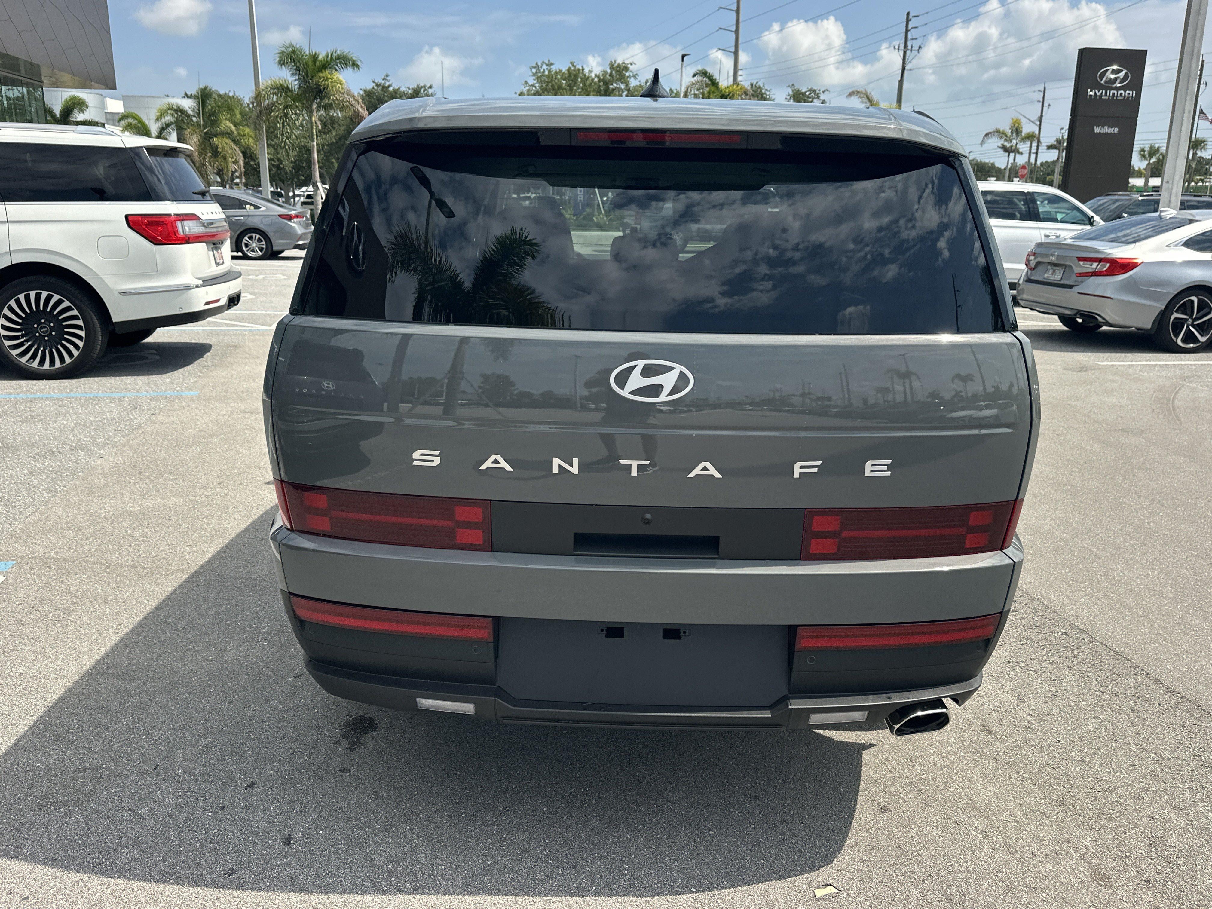 2027 Hyundai Santa Fe SE FWD