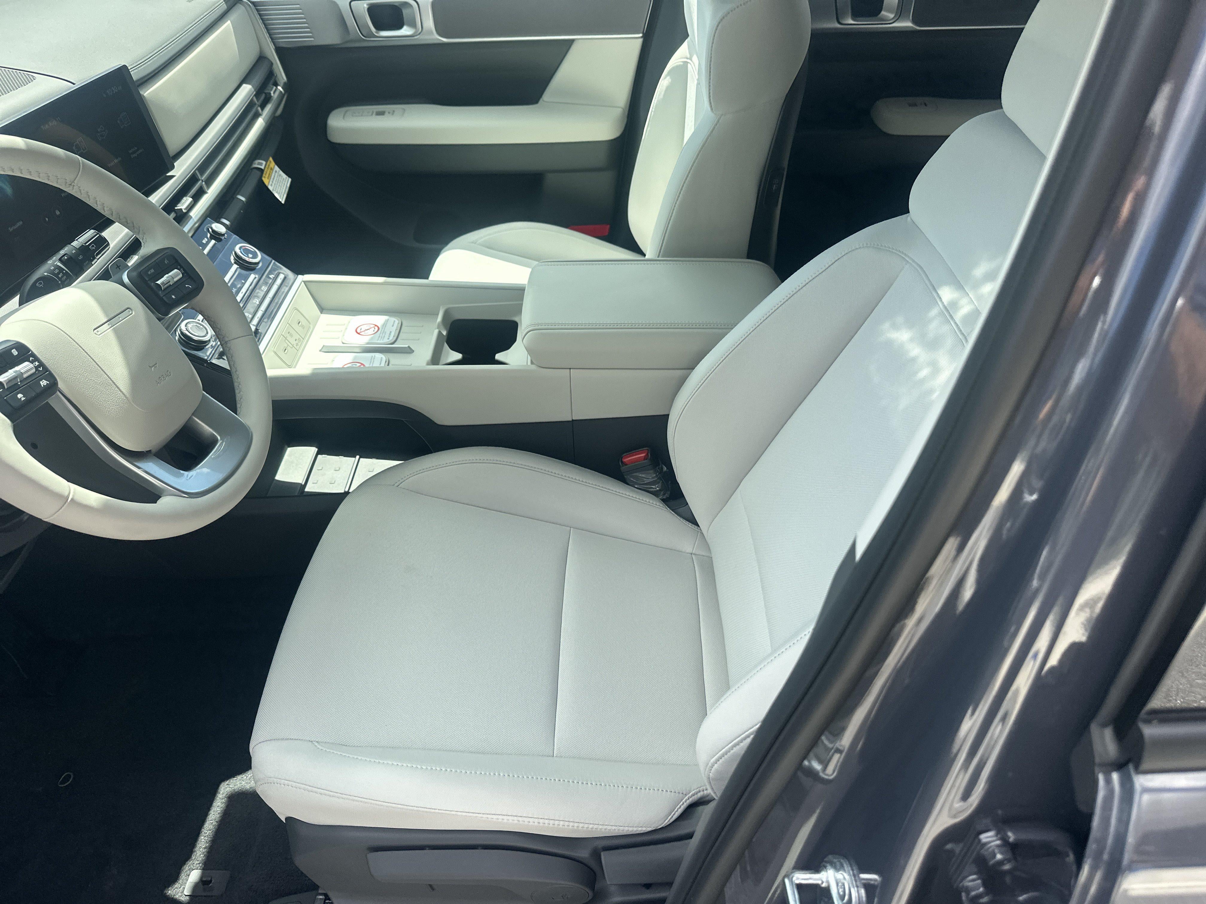 2027 Hyundai Santa Fe SE FWD