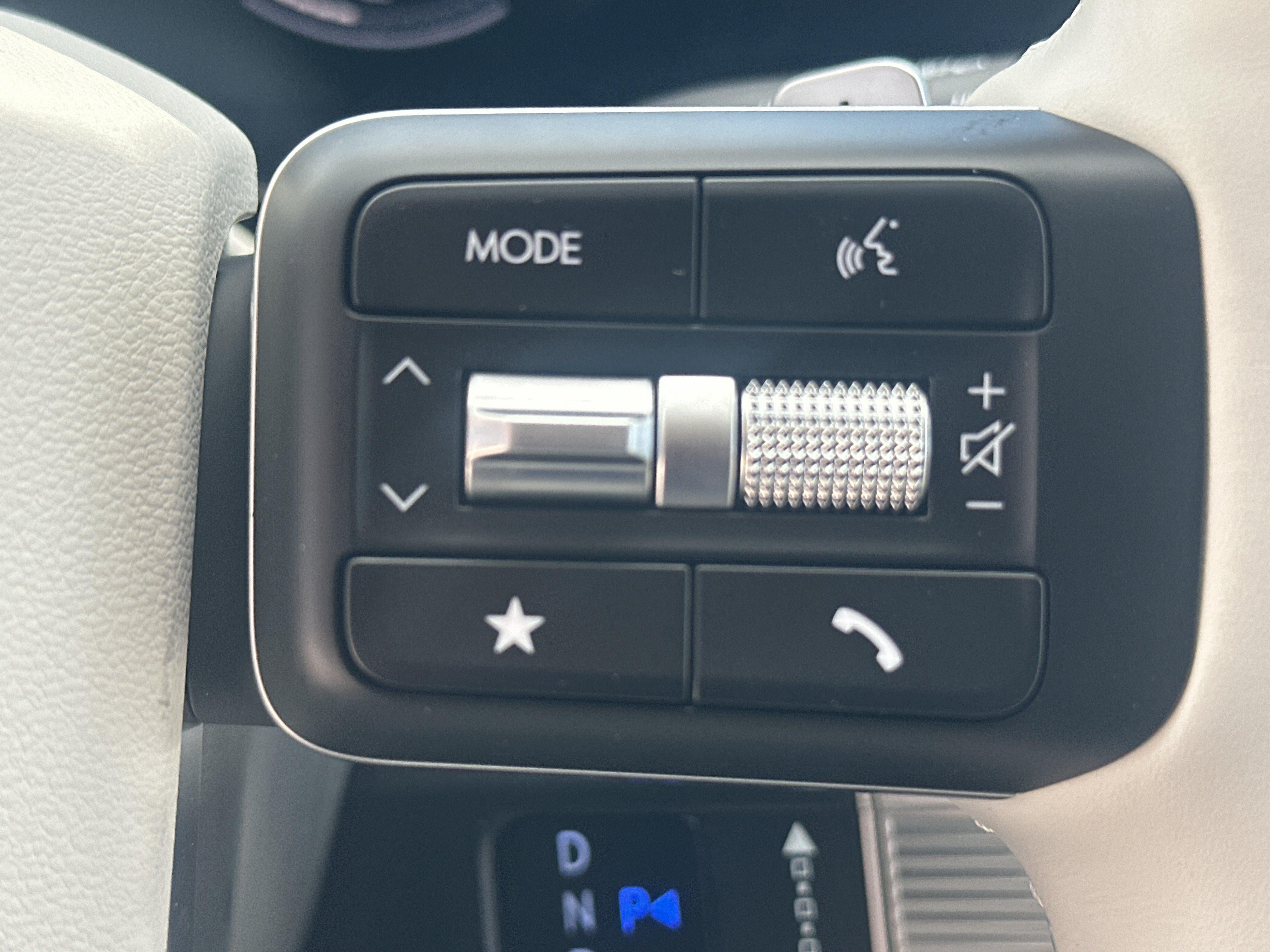 2027 Hyundai Santa Fe SE FWD