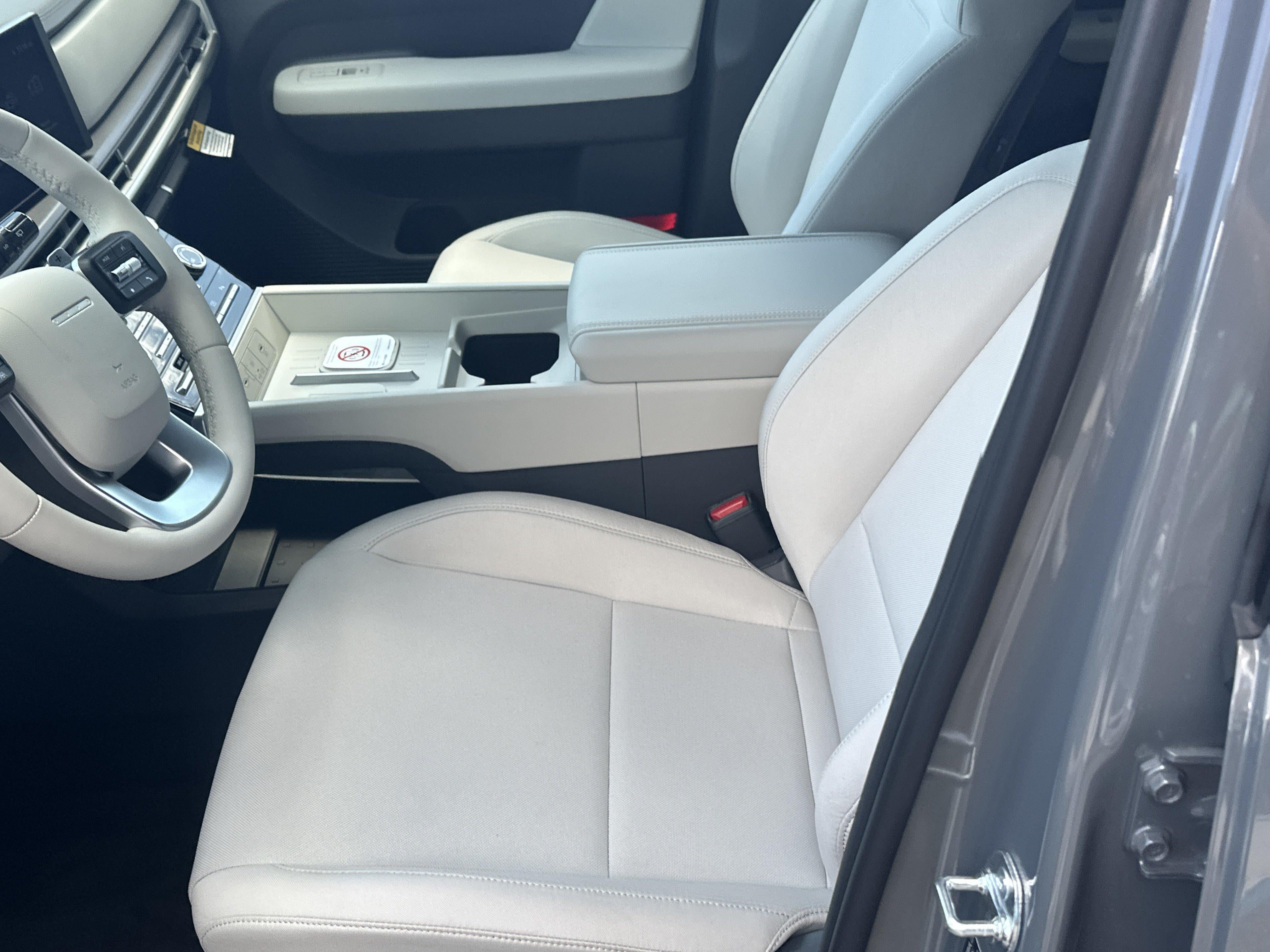 2027 Hyundai Santa Fe SE FWD