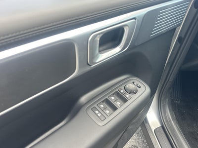 2027 Hyundai Santa Fe SE FWD