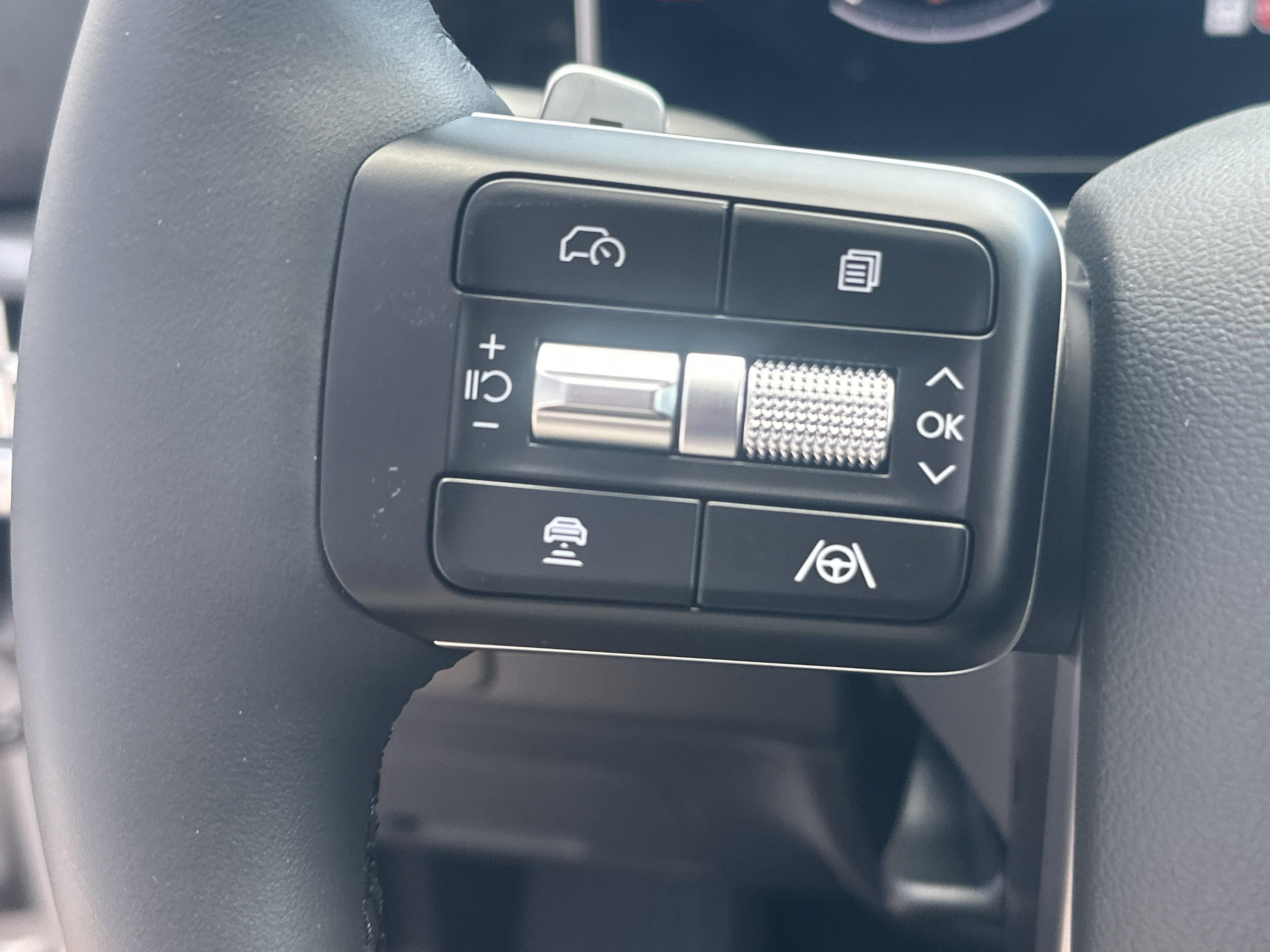 2027 Hyundai Santa Fe SE FWD