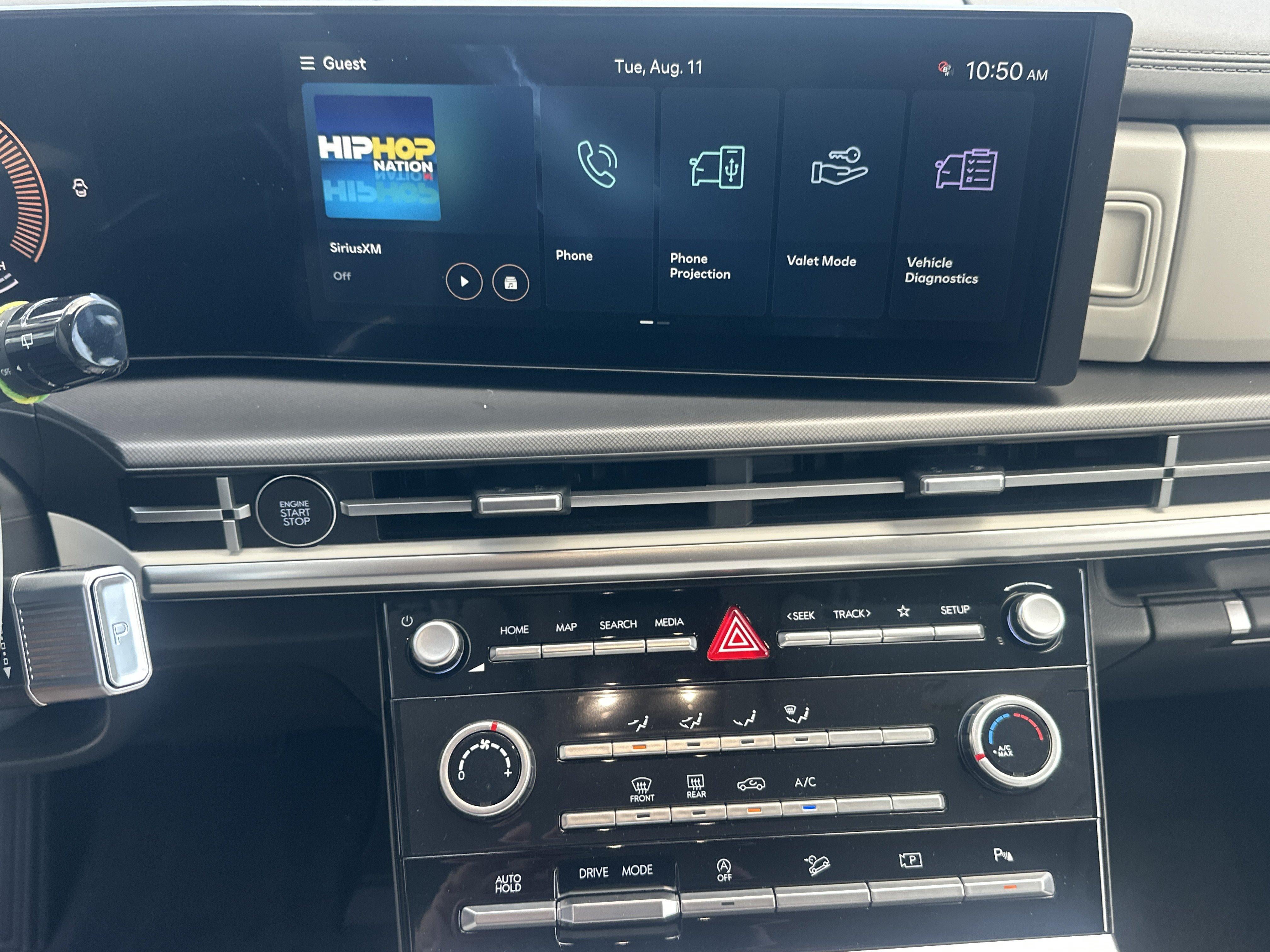 2027 Hyundai Santa Fe SE FWD