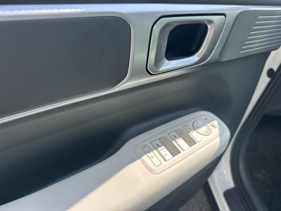 2027 Hyundai Santa Fe SE FWD