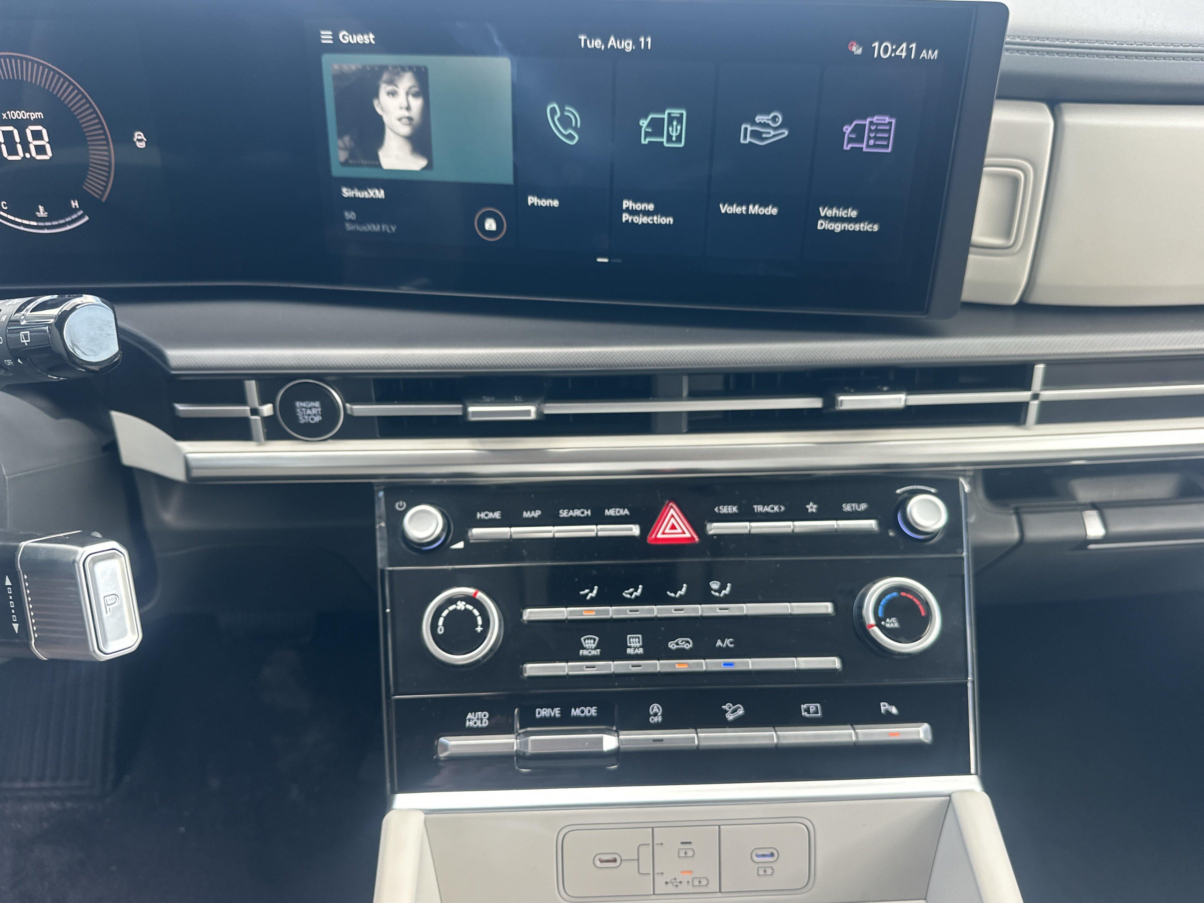 2027 Hyundai Santa Fe SE FWD