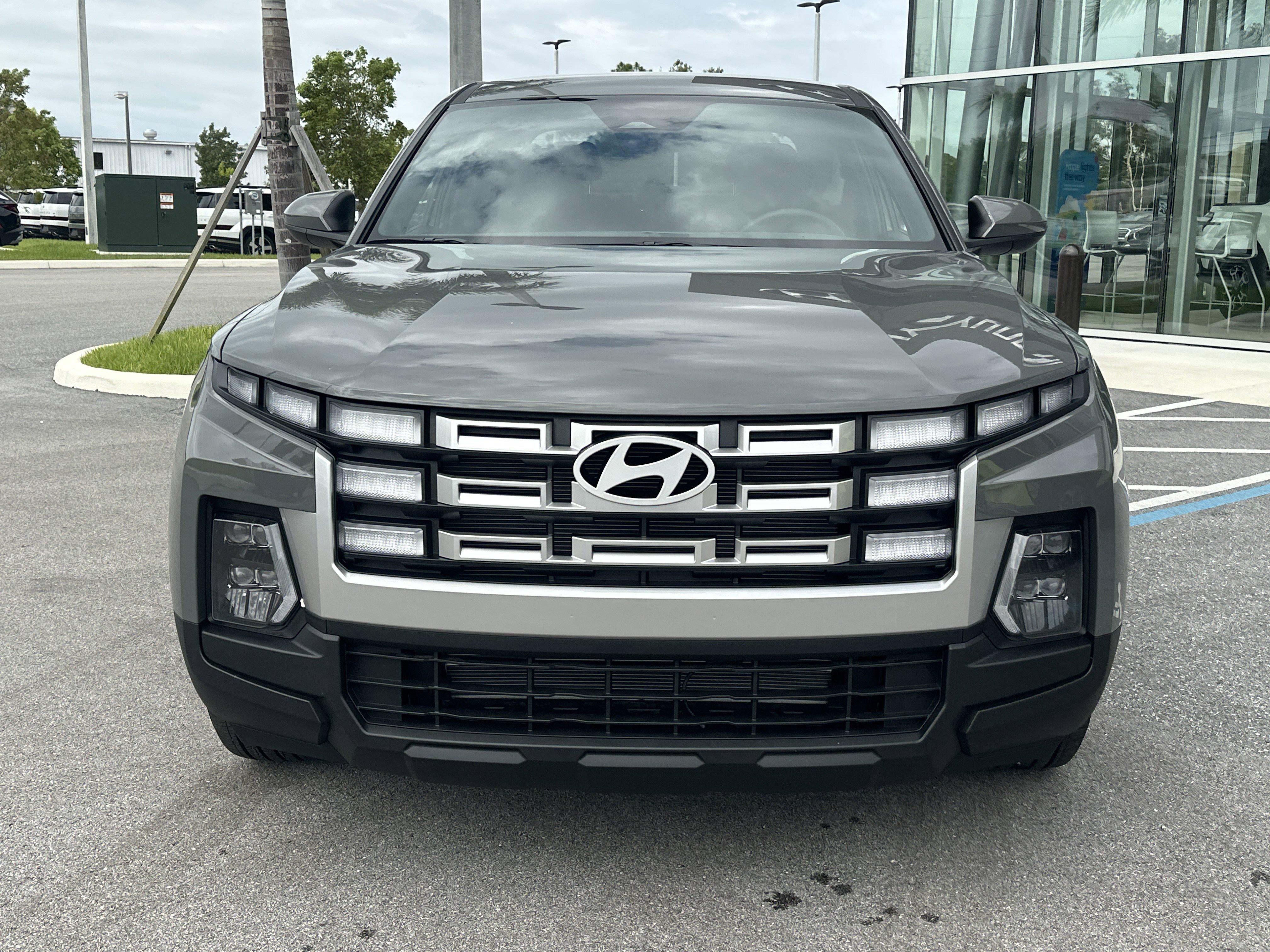2026 Hyundai Santa Cruz SE FWD