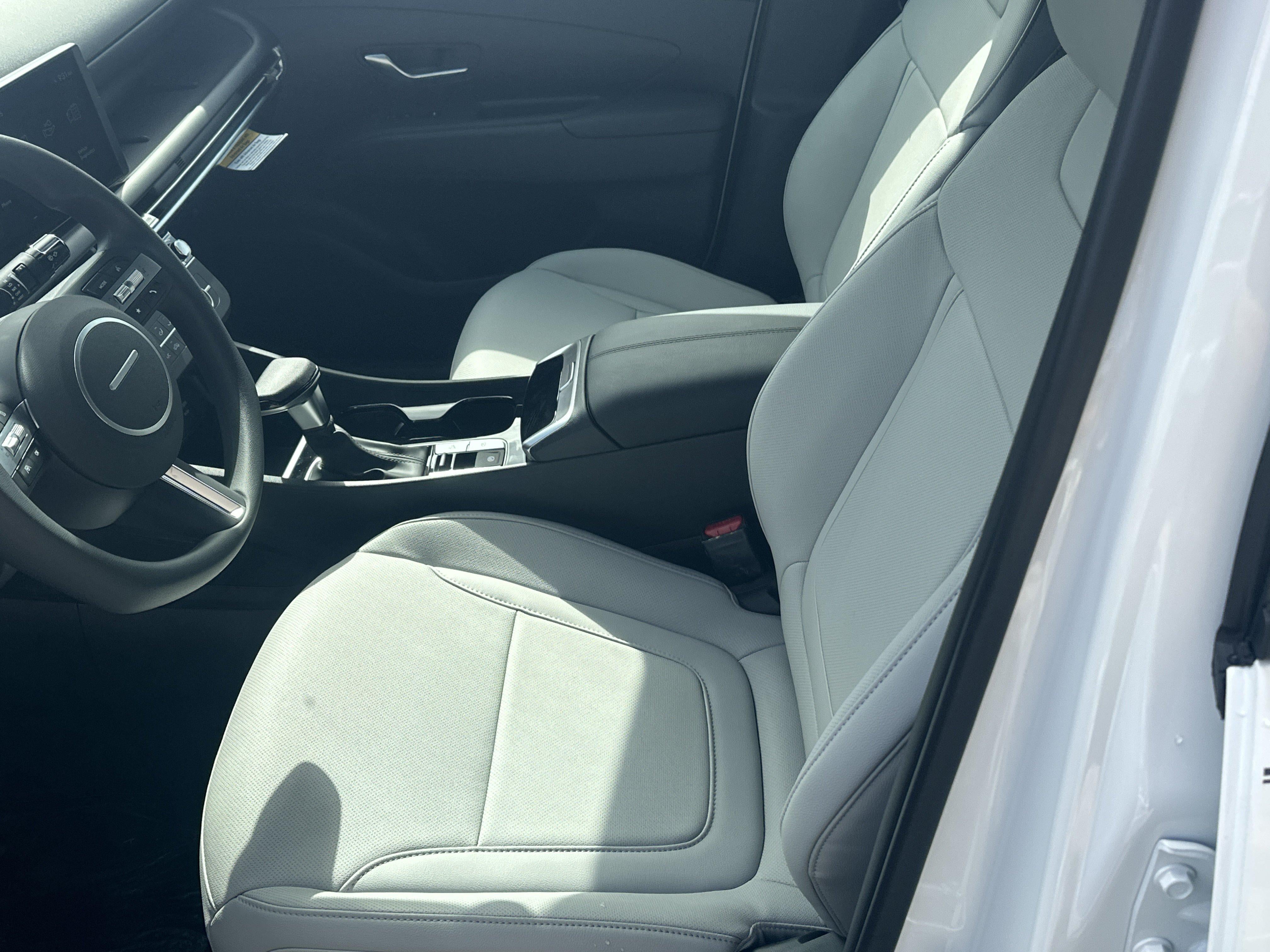 2027 Hyundai Santa Cruz SE FWD