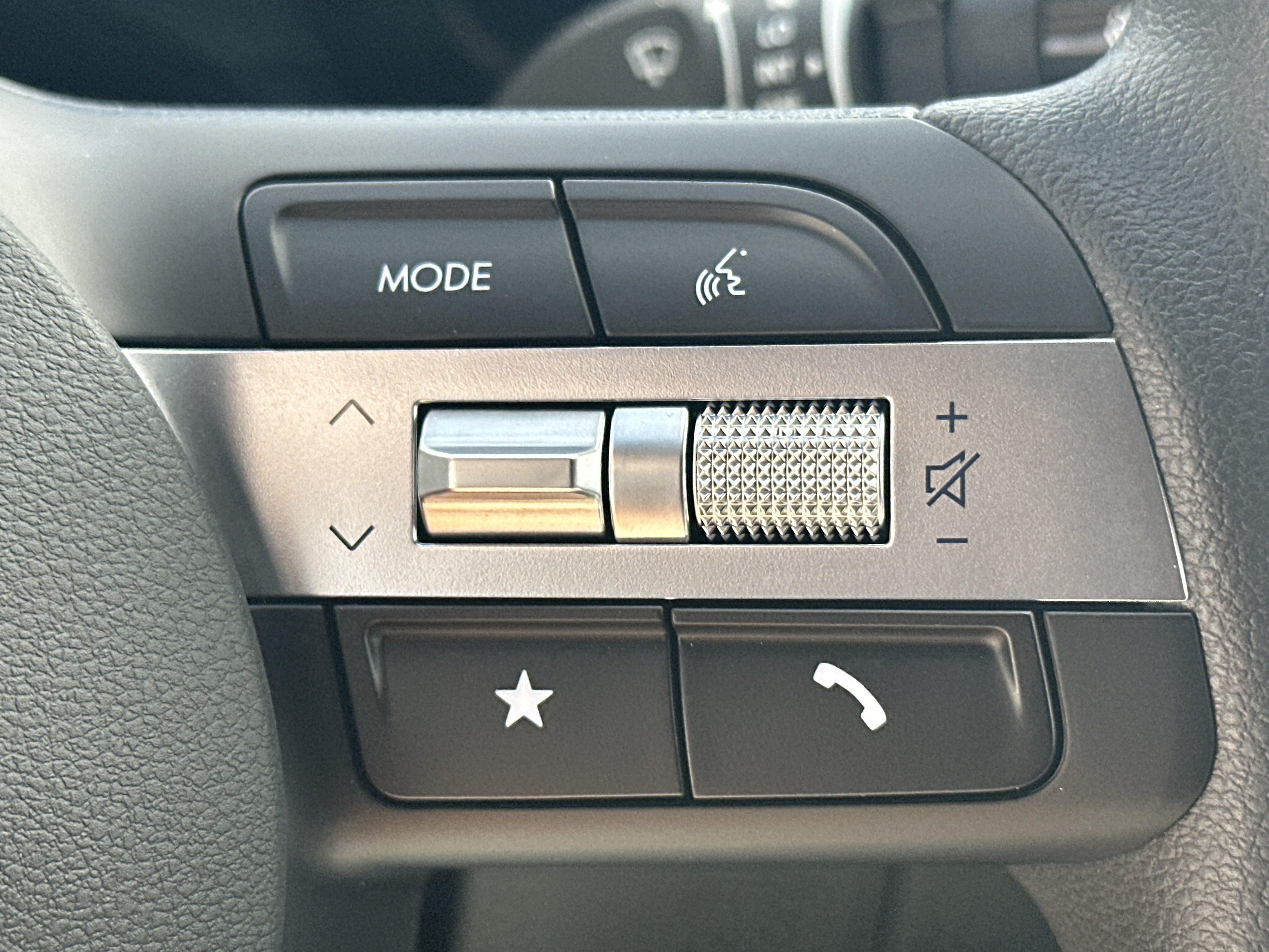 2027 Hyundai Santa Cruz SE FWD