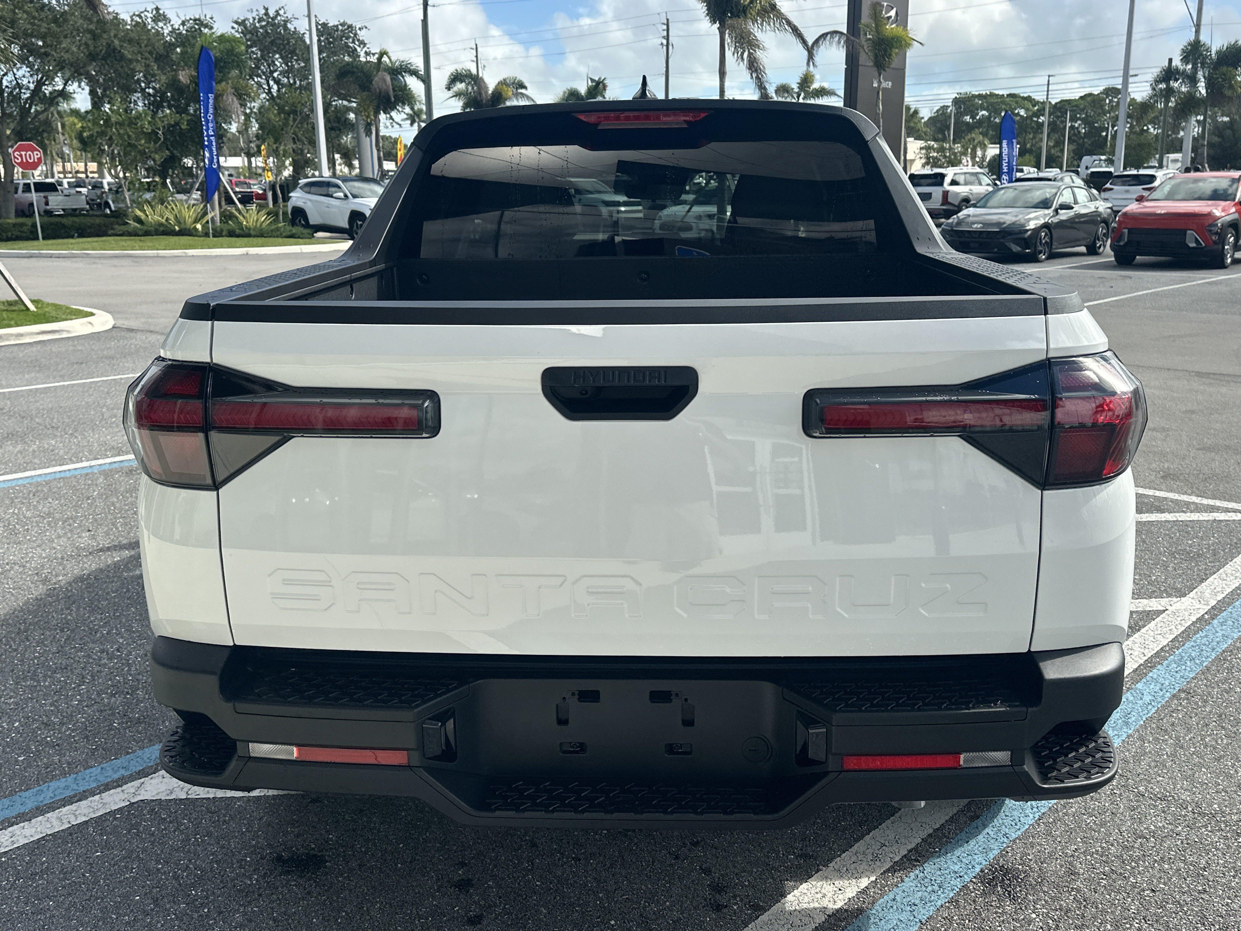 2027 Hyundai Santa Cruz SE FWD