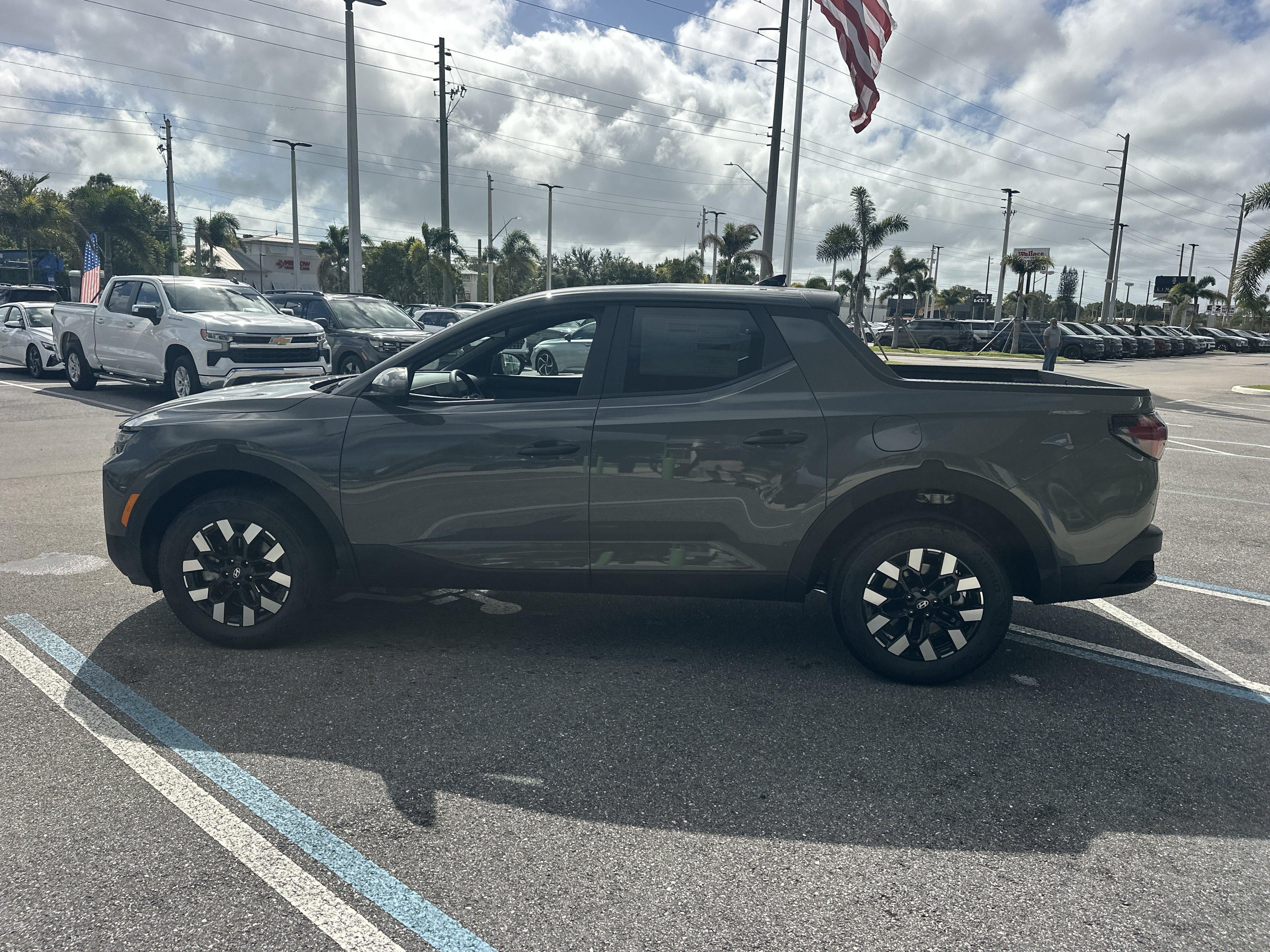 2027 Hyundai Santa Cruz SE FWD