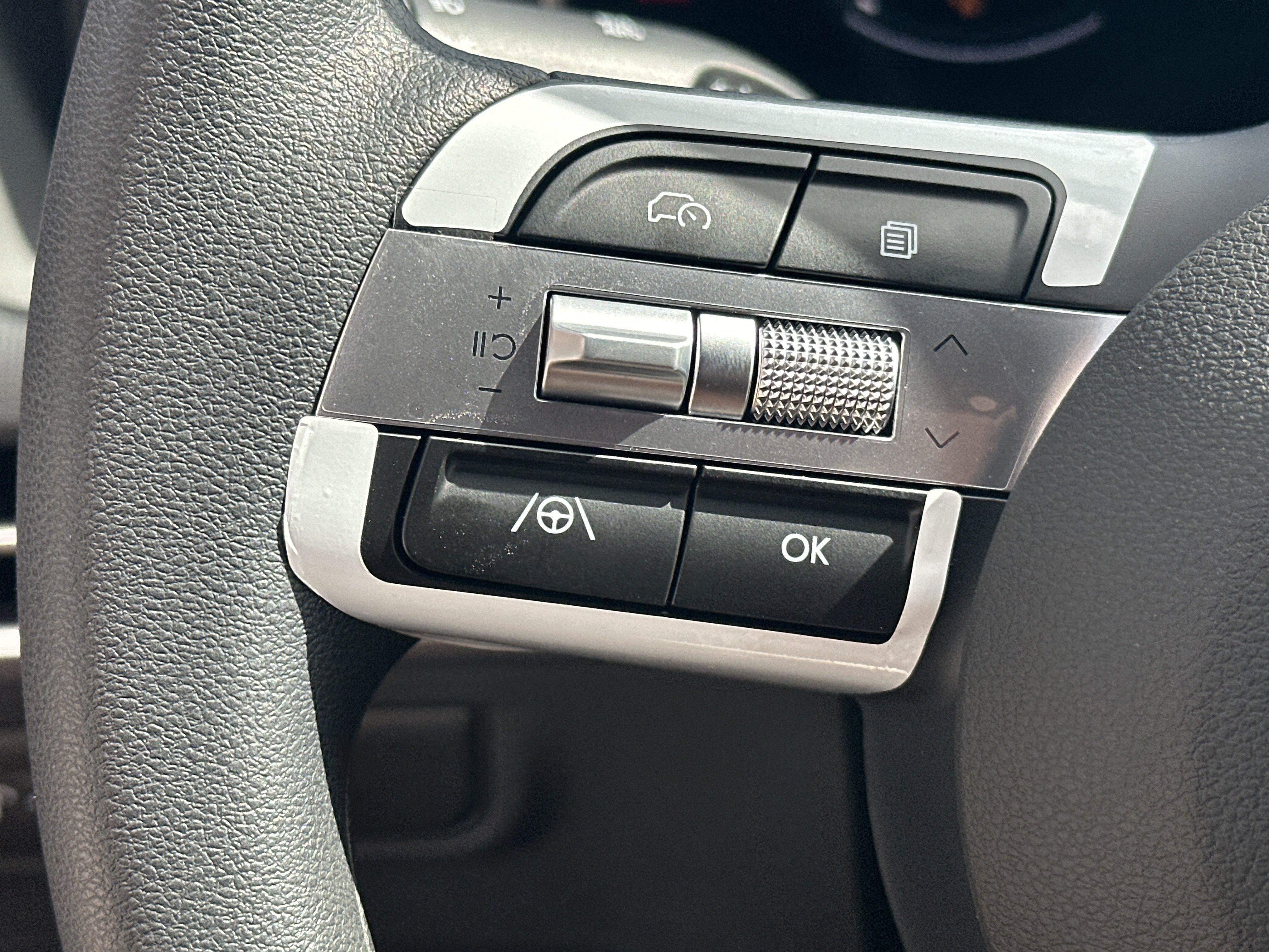 2027 Hyundai Santa Cruz SE FWD