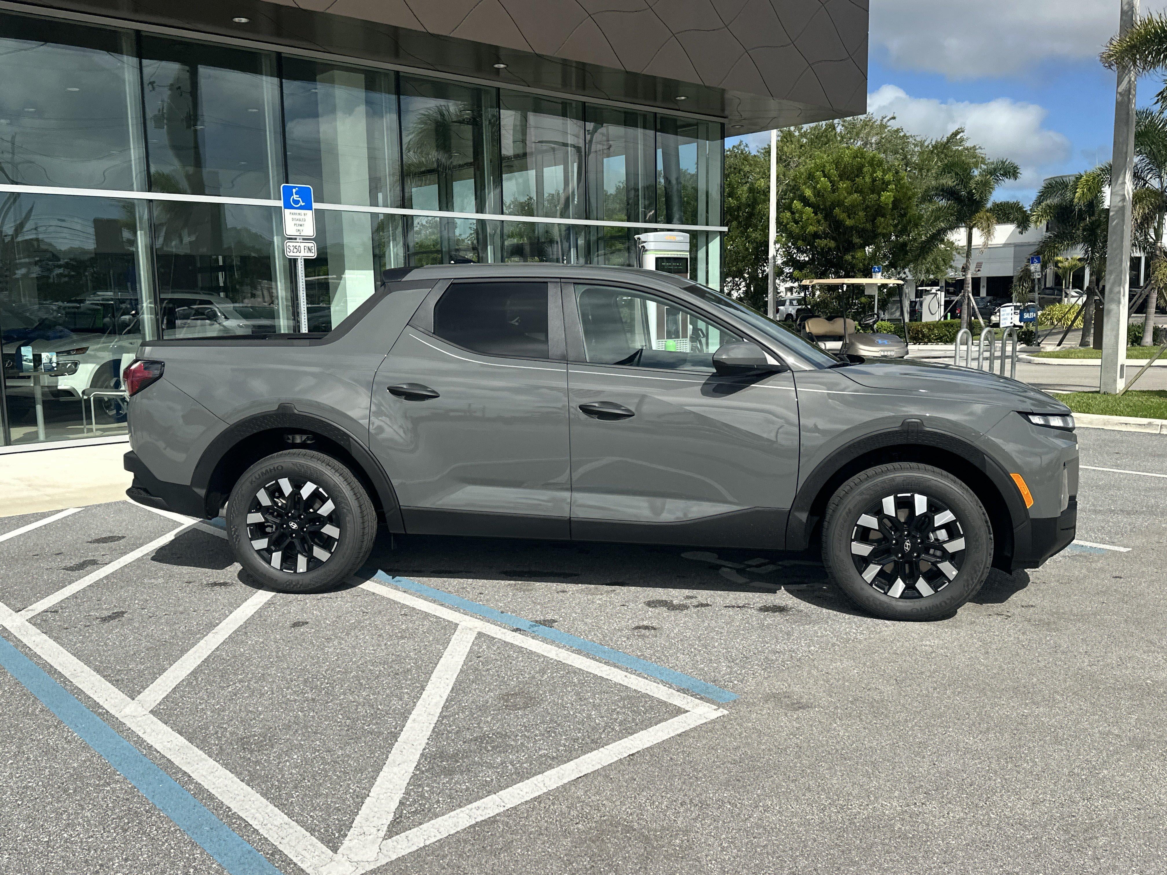 2027 Hyundai Santa Cruz SE FWD