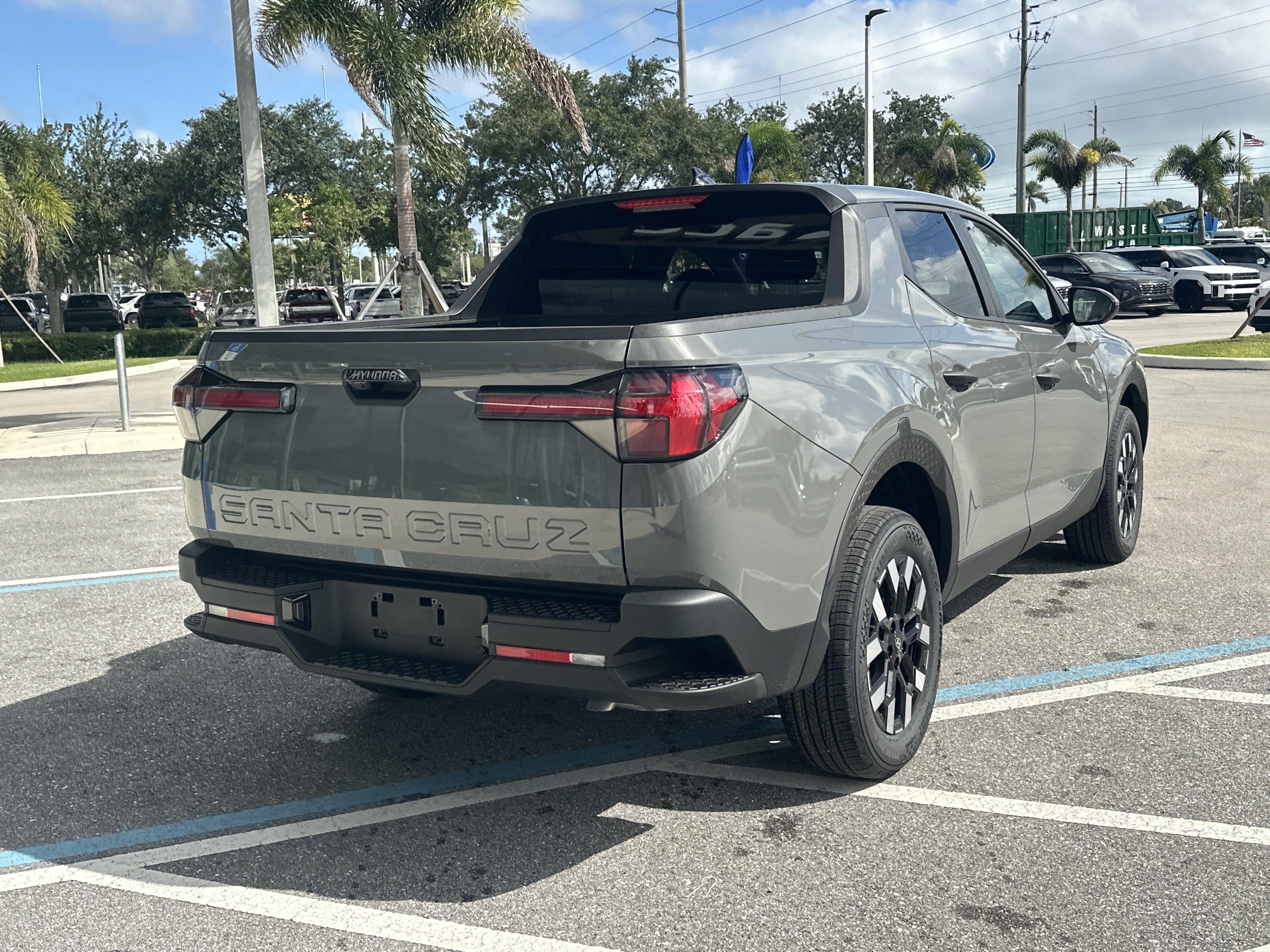 2027 Hyundai Santa Cruz SE FWD