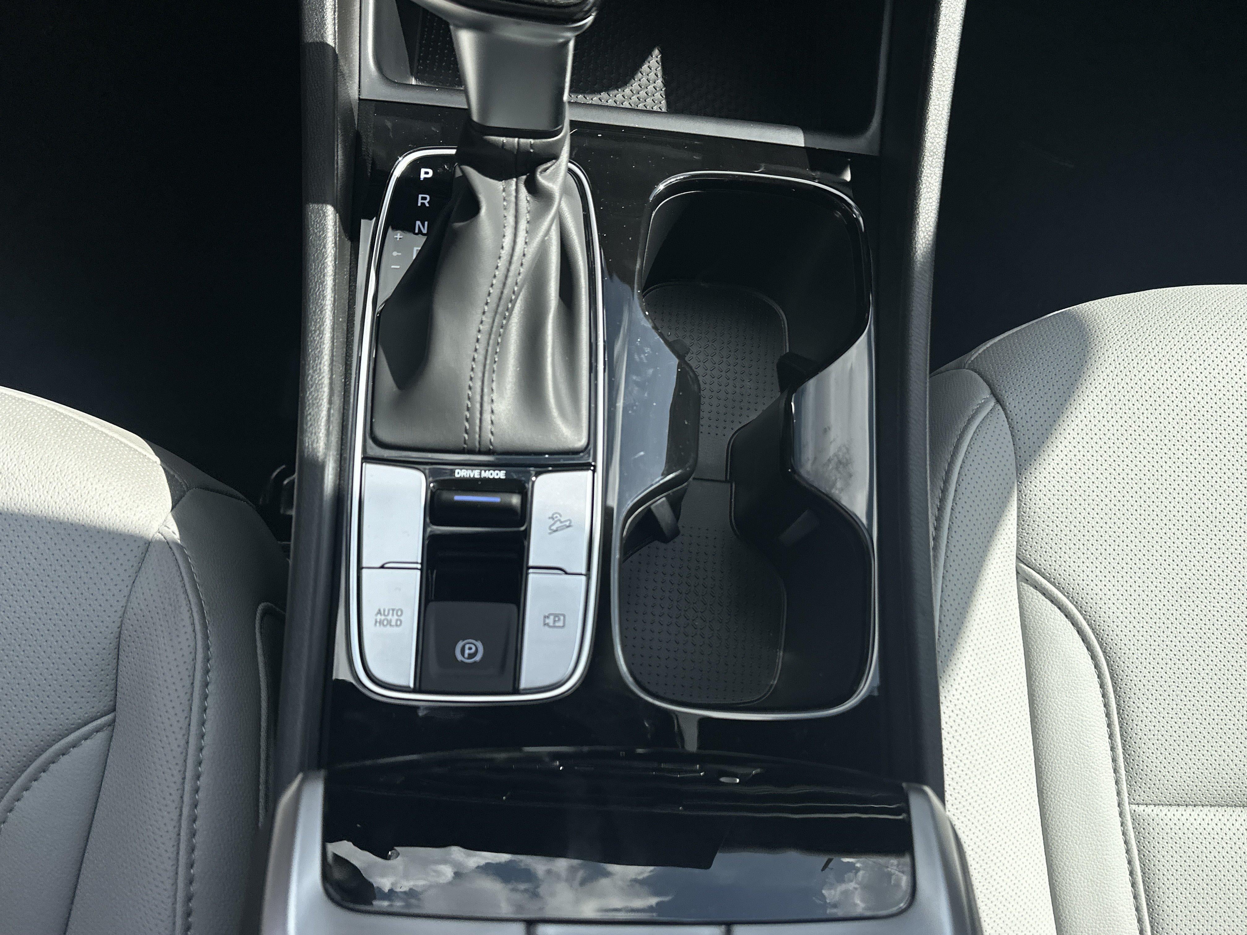 2027 Hyundai Santa Cruz SE FWD