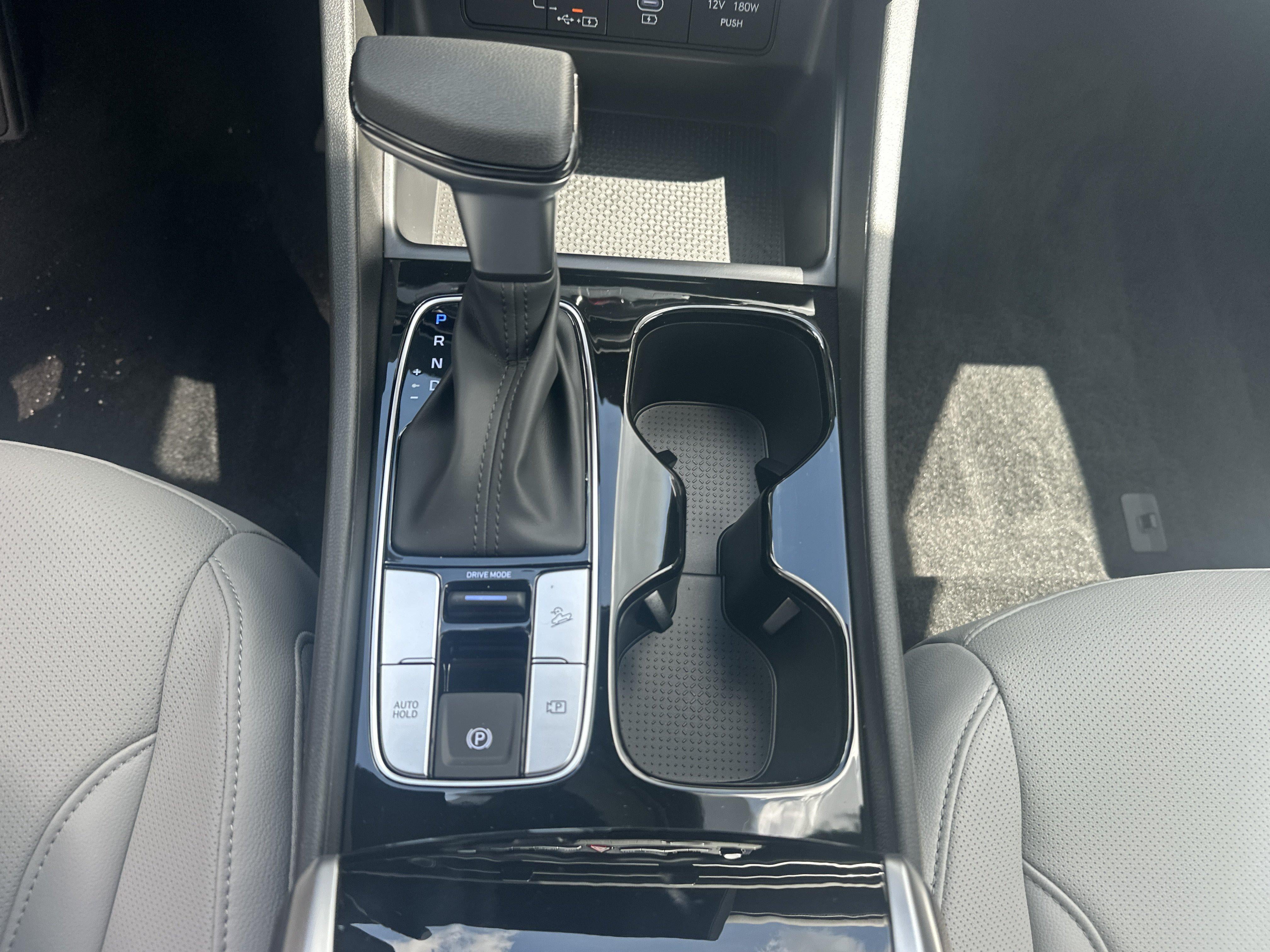 2027 Hyundai Santa Cruz SE FWD