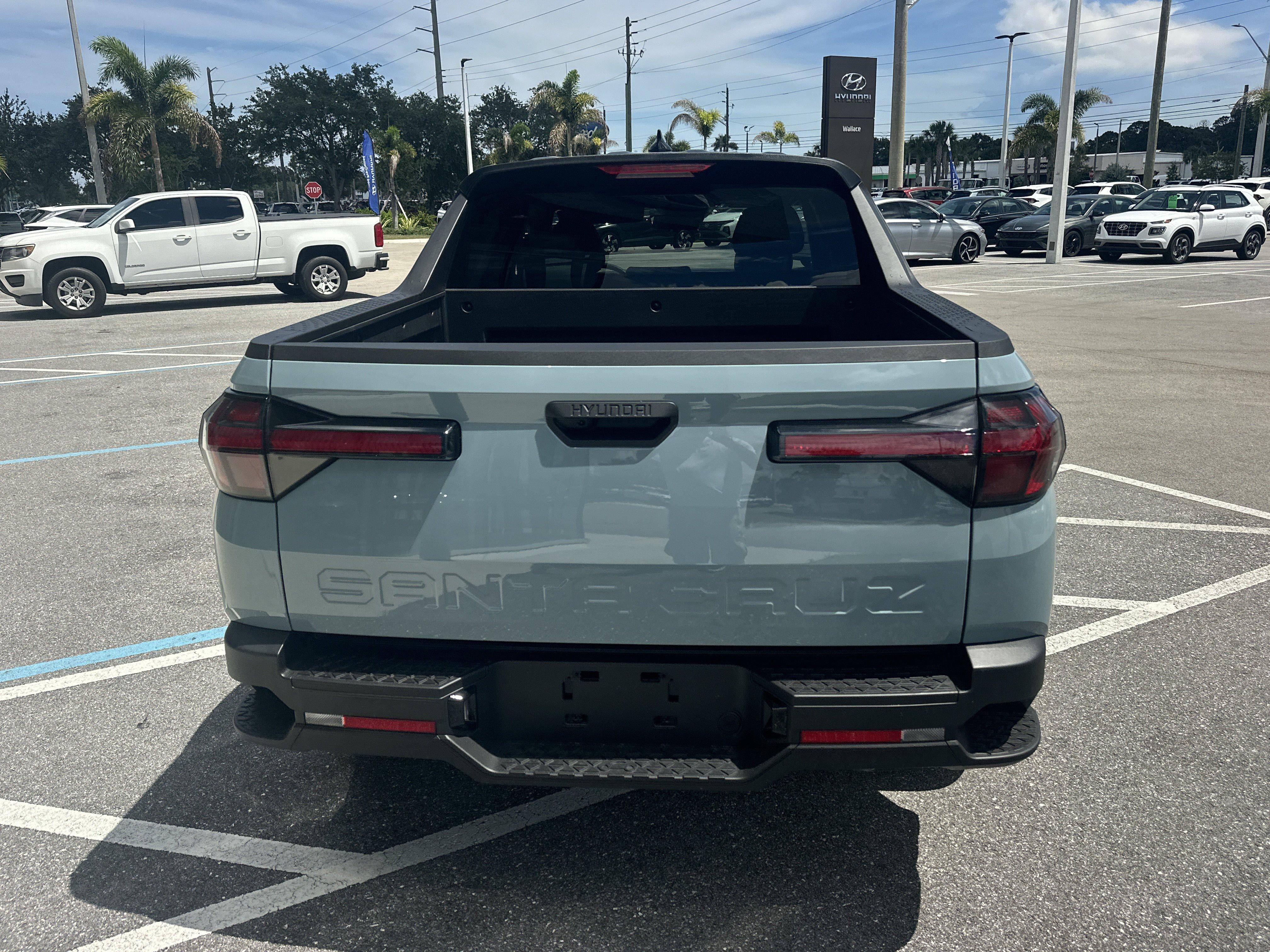 2027 Hyundai Santa Cruz SE FWD