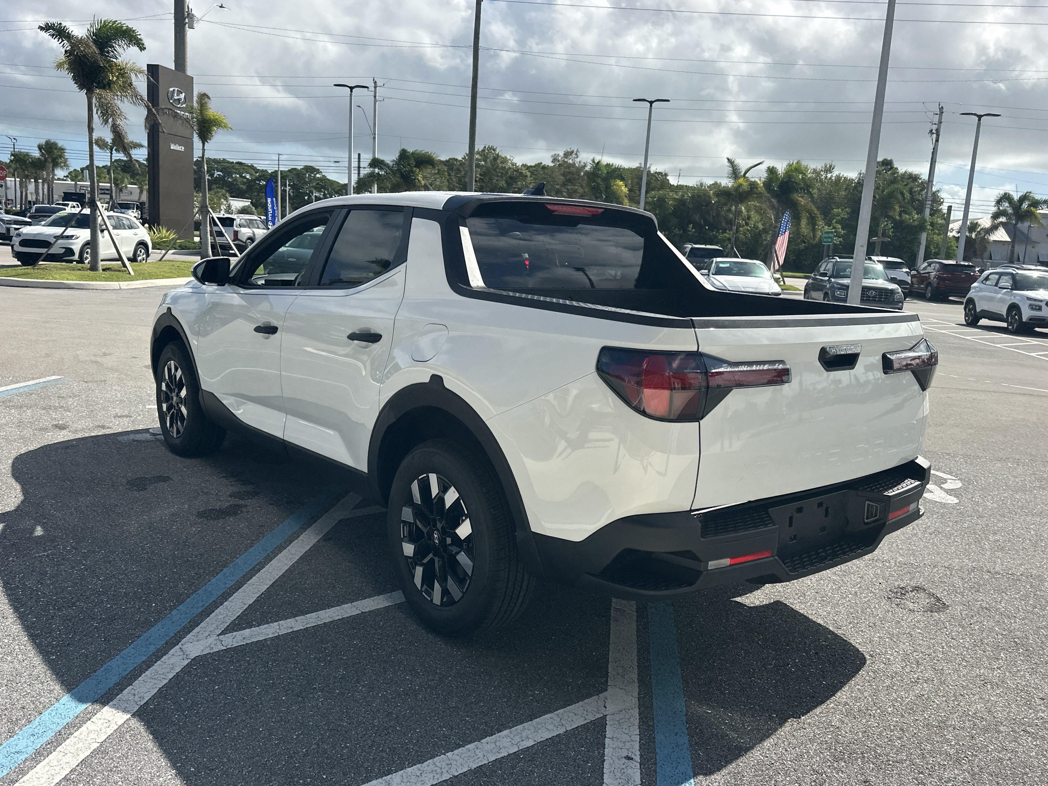 2027 Hyundai Santa Cruz SE FWD