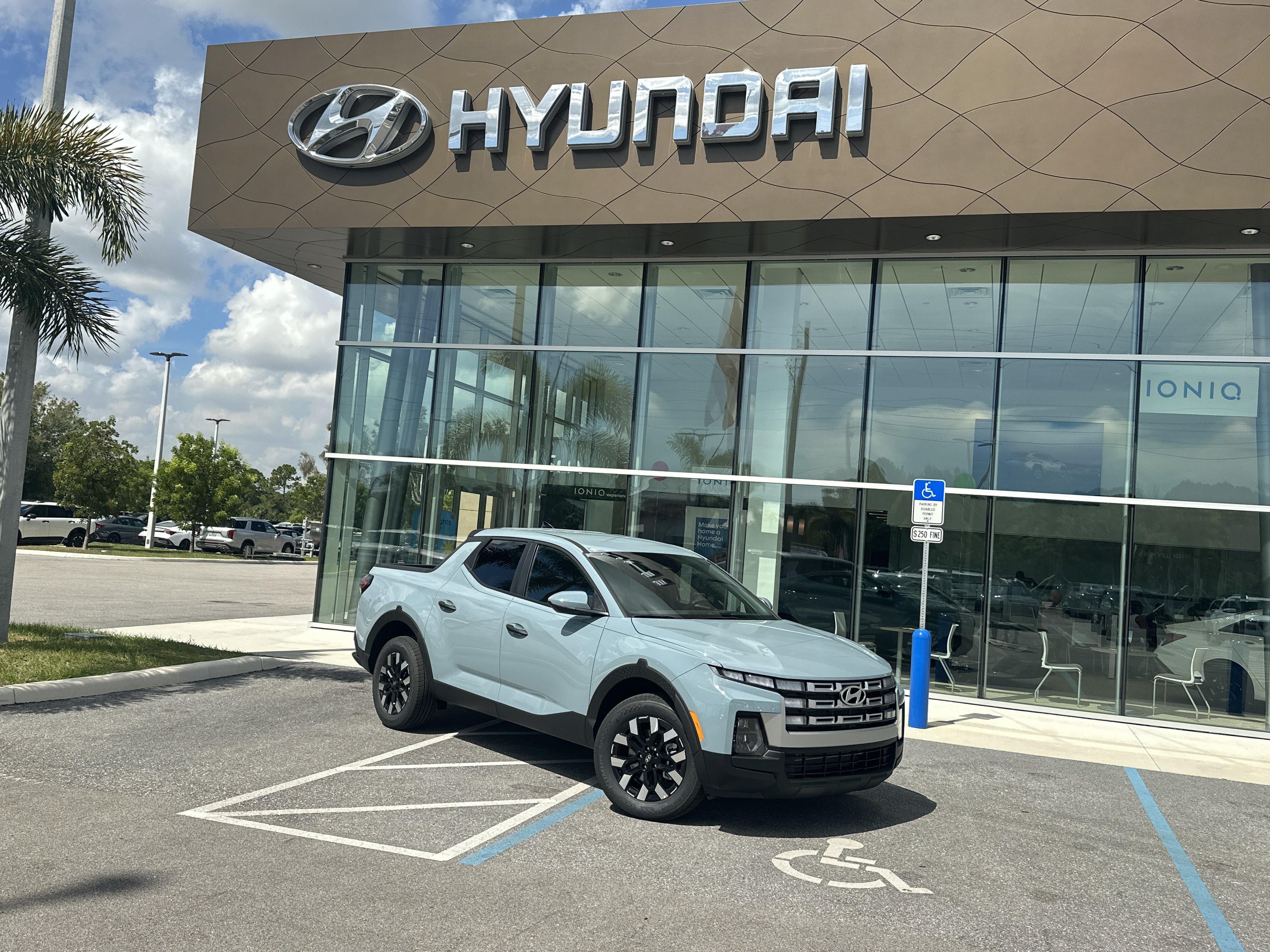 2027 Hyundai Santa Cruz SE AWD