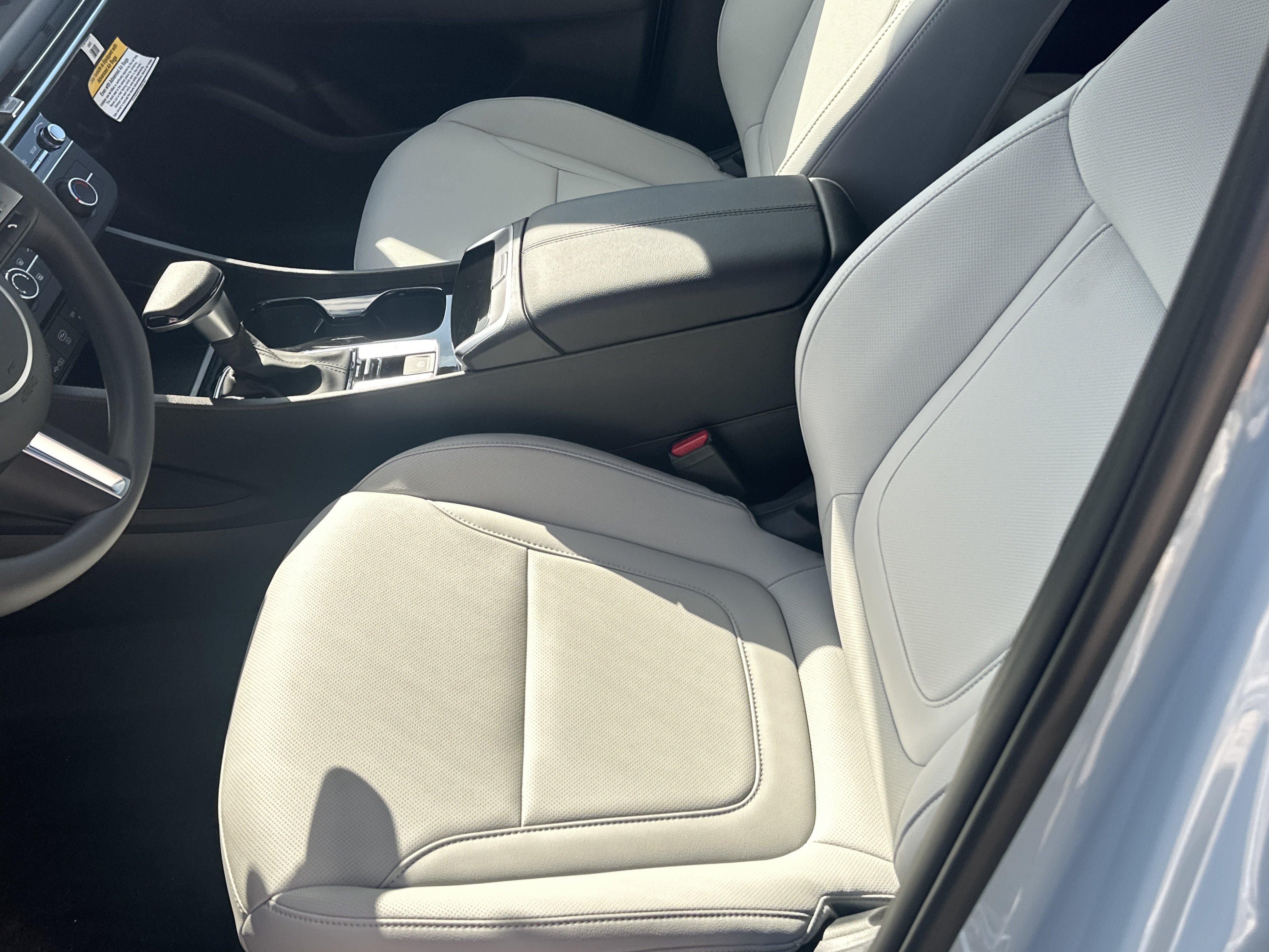 2027 Hyundai Santa Cruz SE AWD