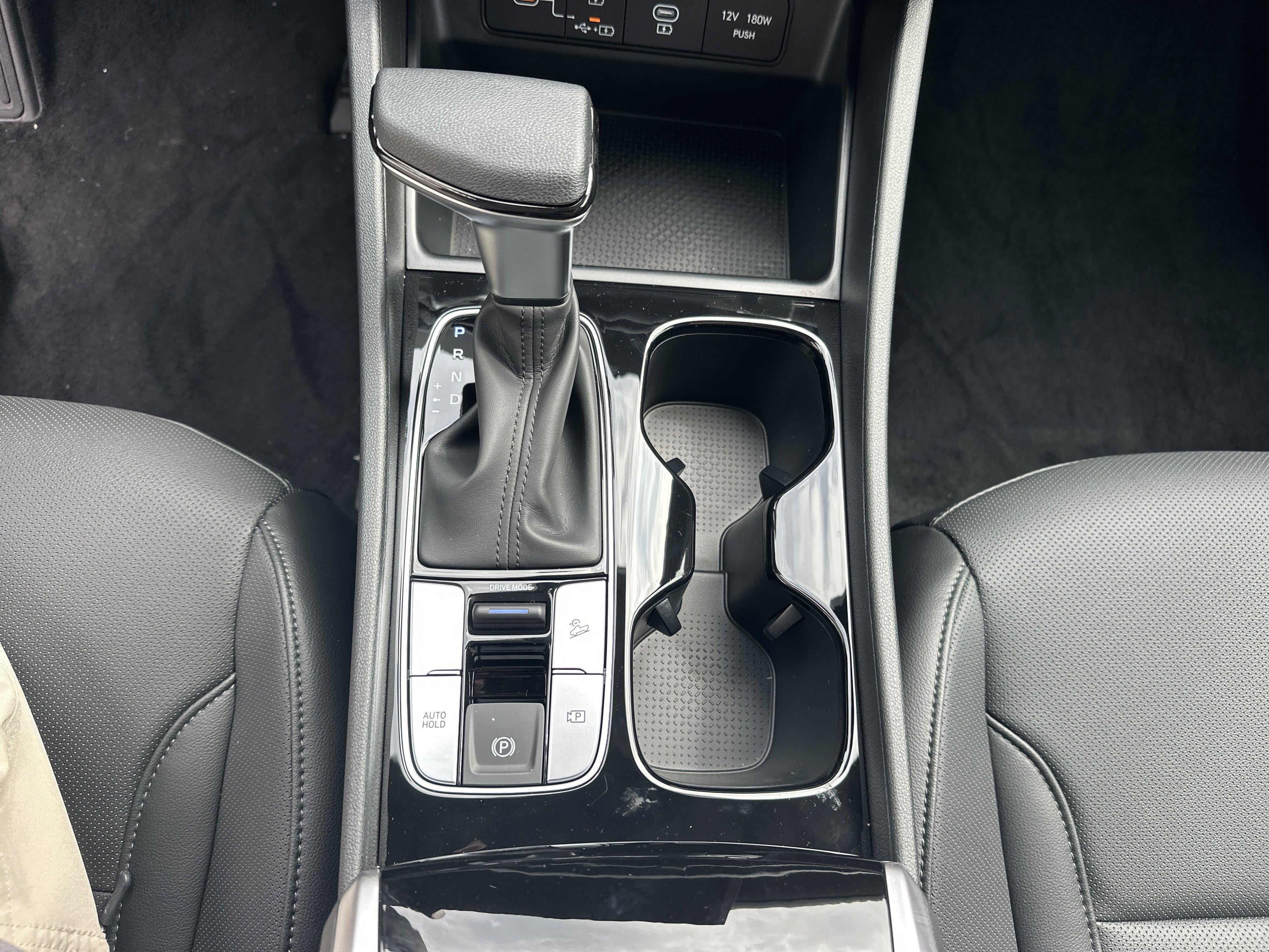 2026 Hyundai Santa Cruz SEL FWD