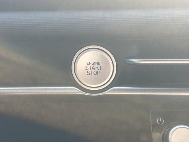 2025 Hyundai Santa Cruz SEL Activity FWD