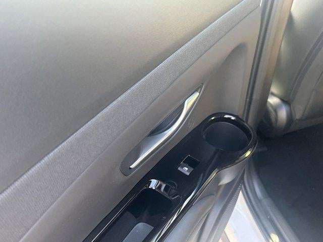 2025 Hyundai Santa Cruz SEL Activity FWD