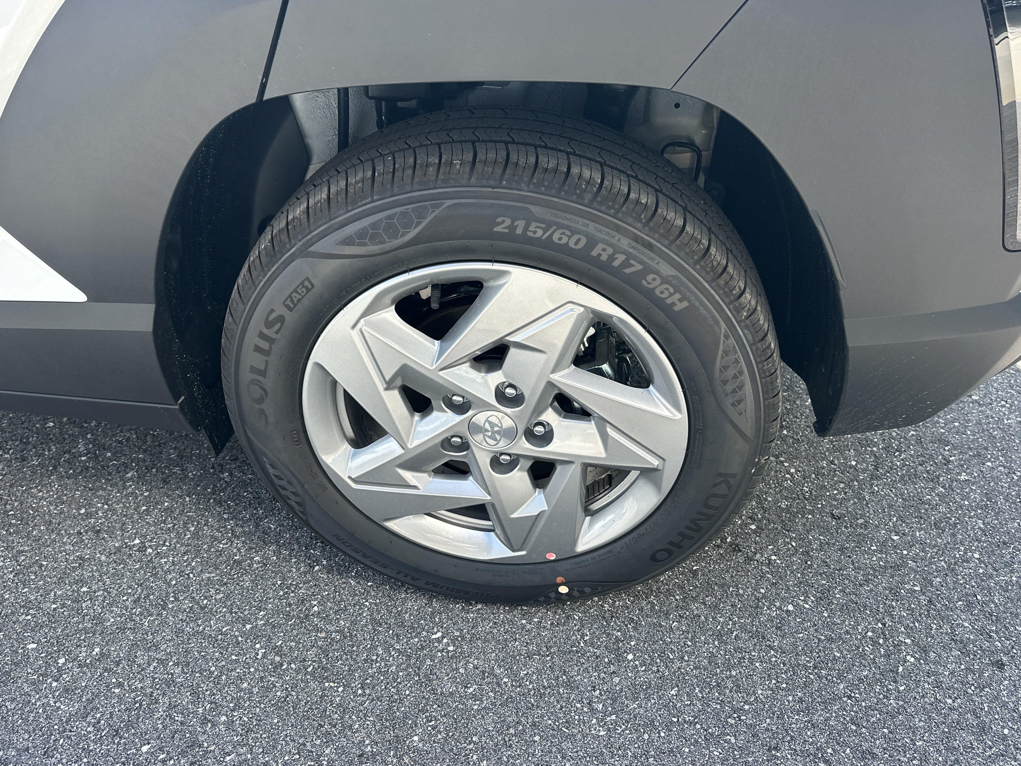 2027 Hyundai Kona SE FWD