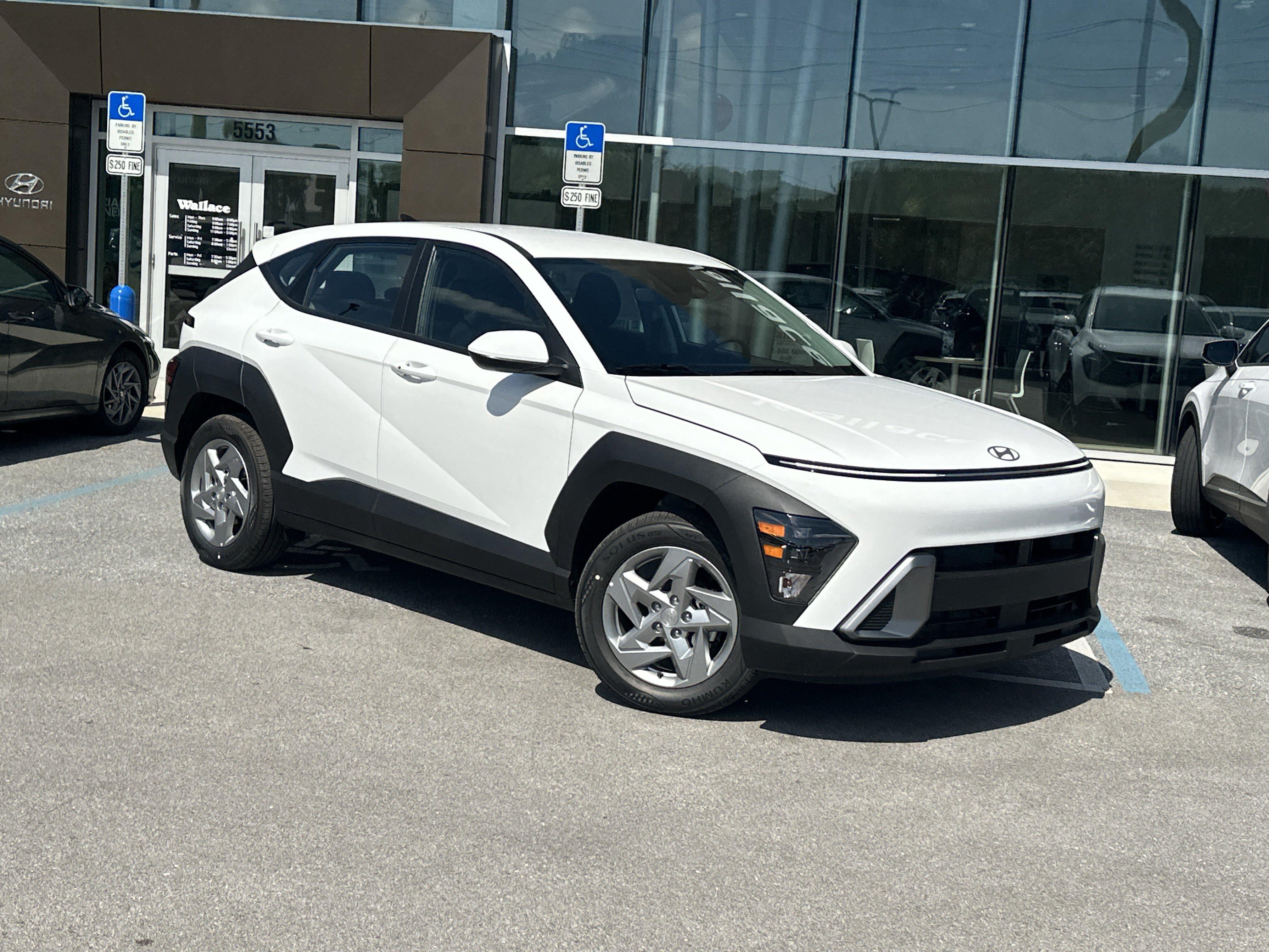 2027 Hyundai Kona SE FWD