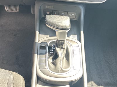 2027 Hyundai Kona SE FWD