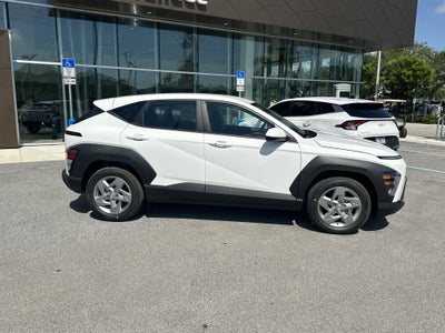 2027 Hyundai Kona SE FWD