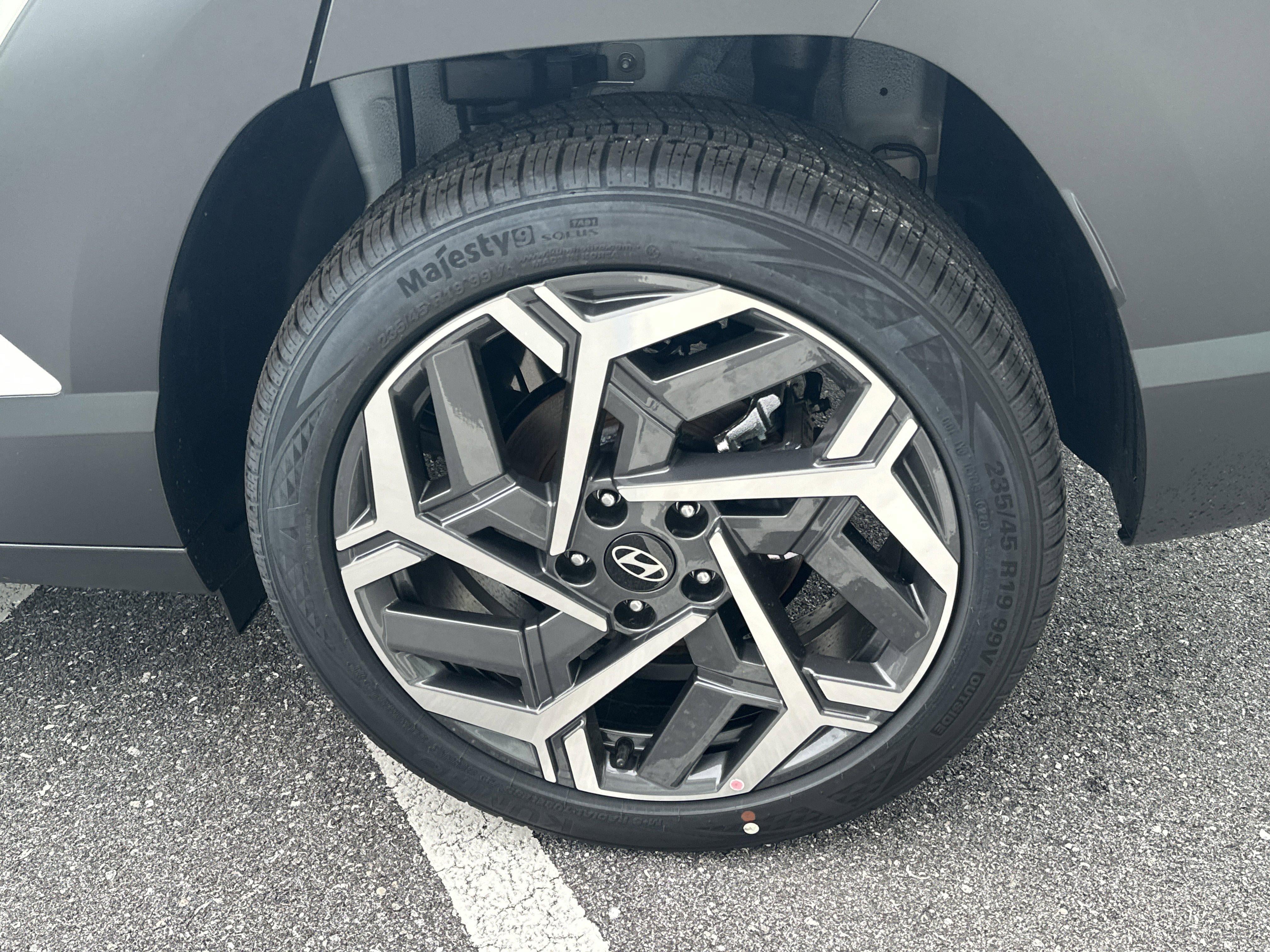 2026 Hyundai Kona SEL Premium FWD