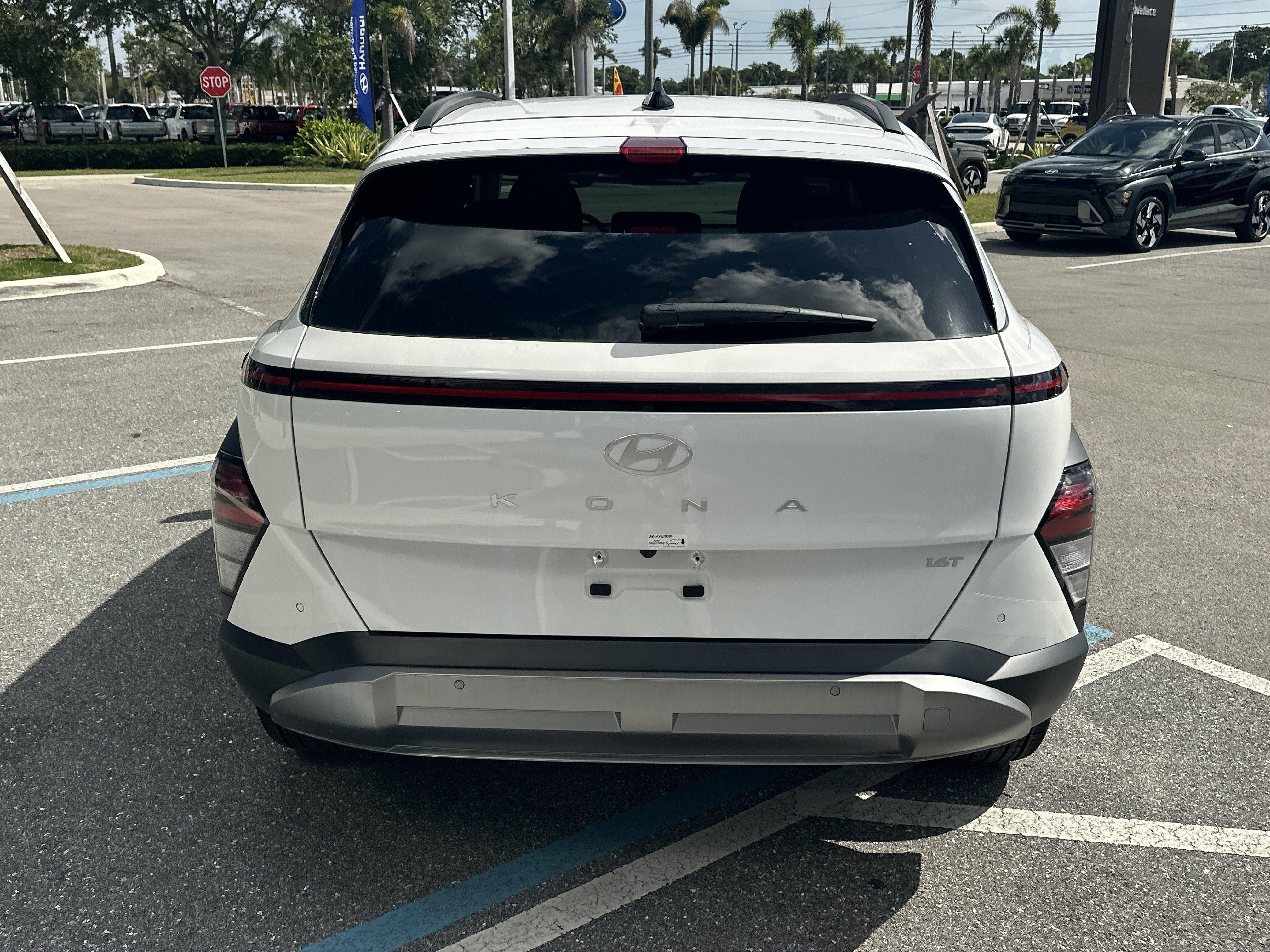 2026 Hyundai Kona Limited FWD