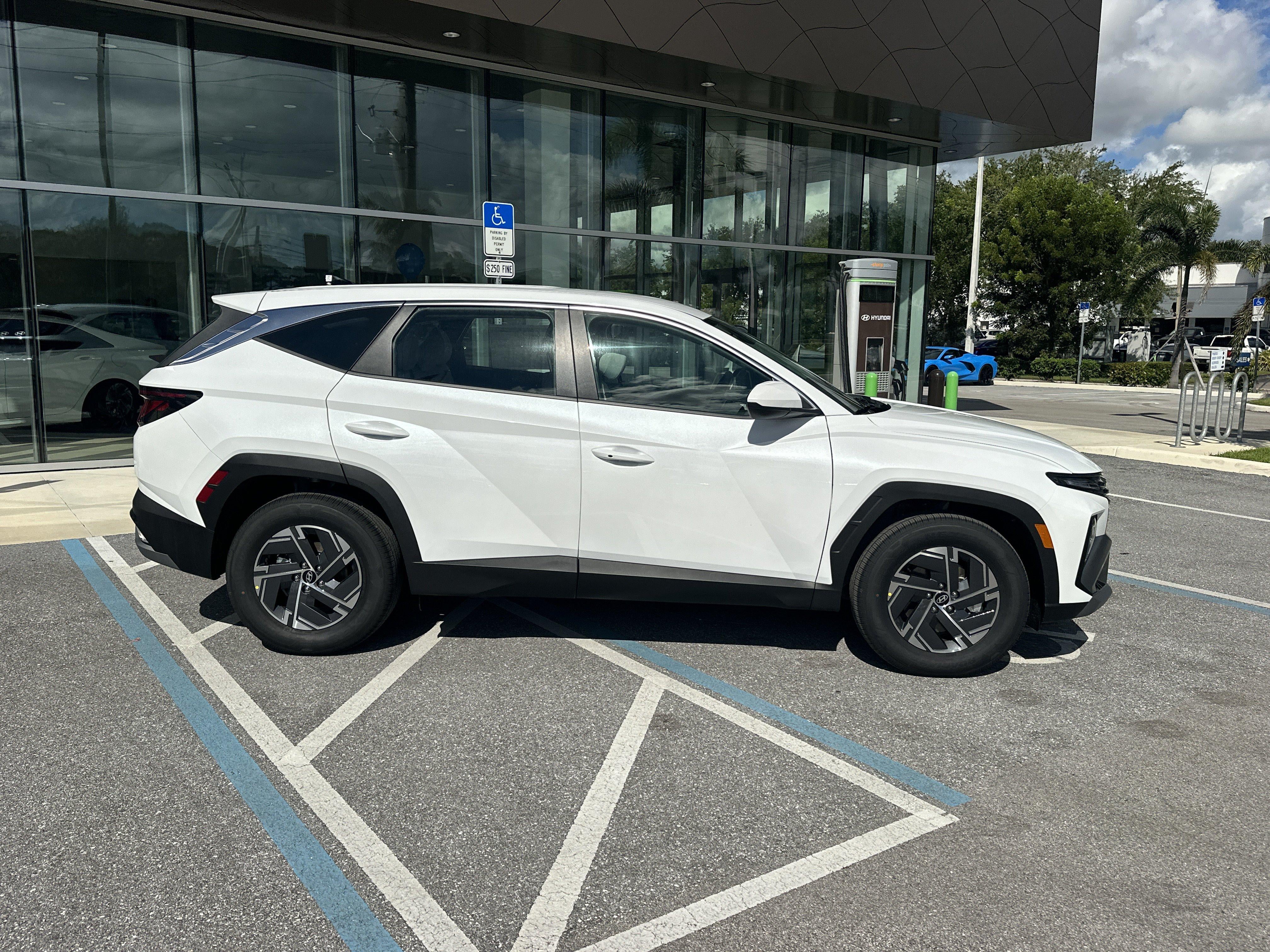 2026 Hyundai Tucson Hybrid SE