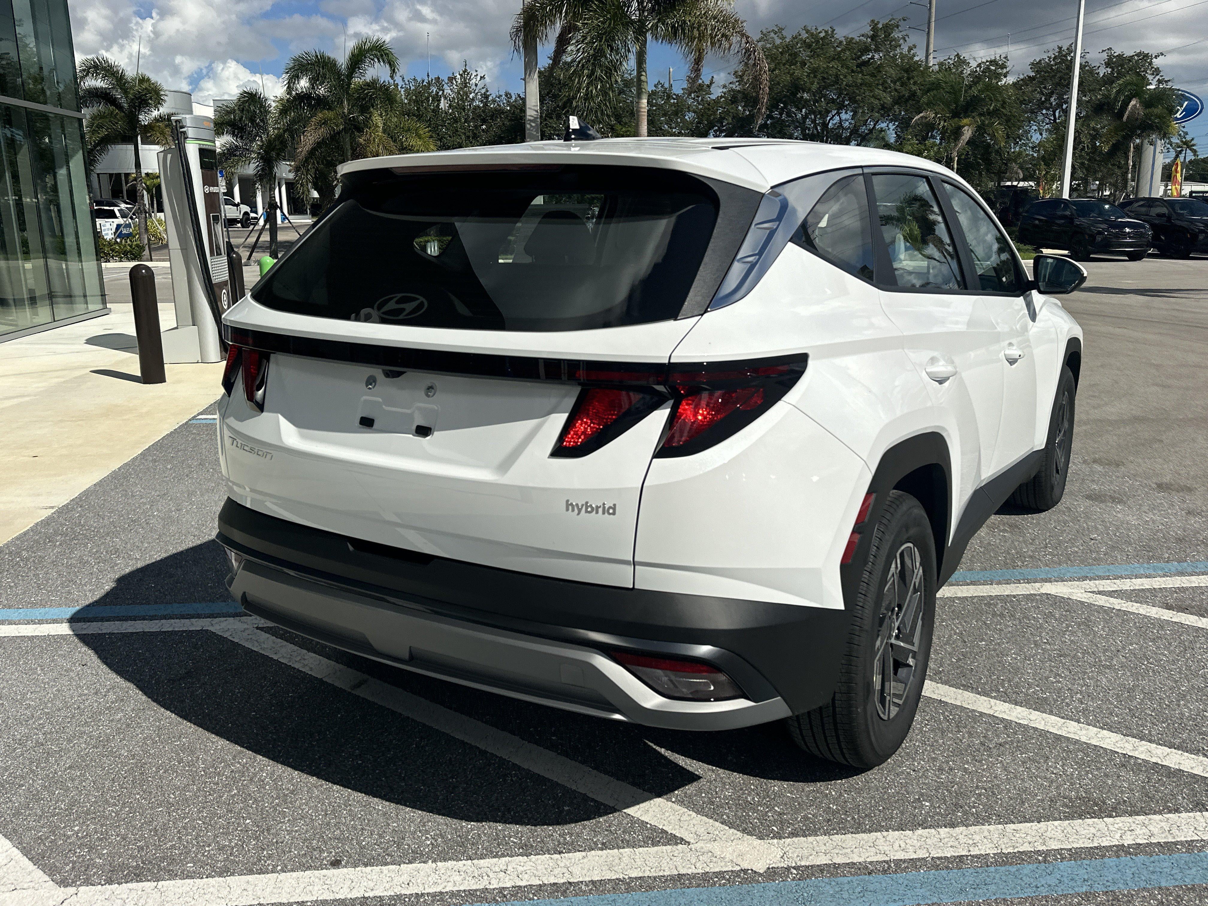2026 Hyundai Tucson Hybrid SE