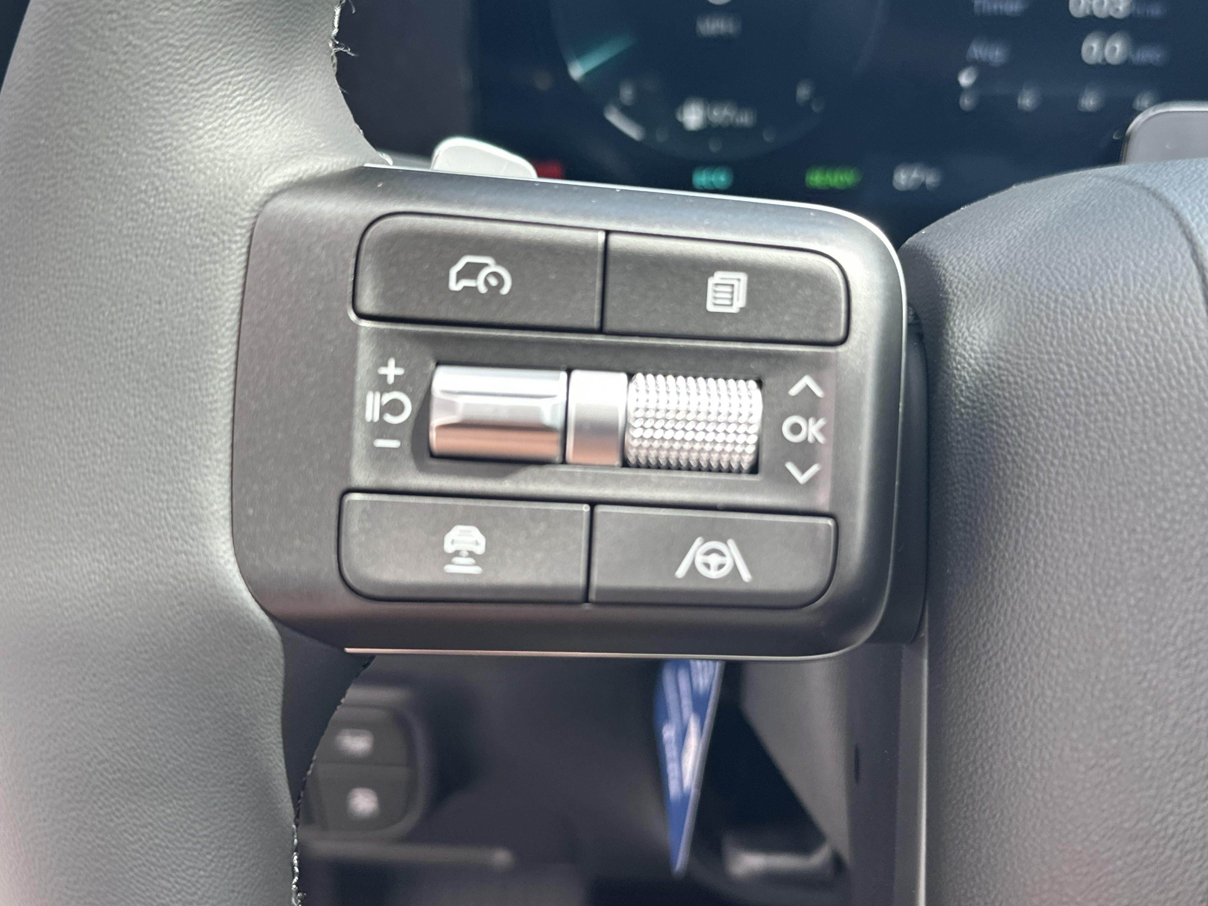2027 Hyundai Palisade Hybrid Blue SEL Premium 7P