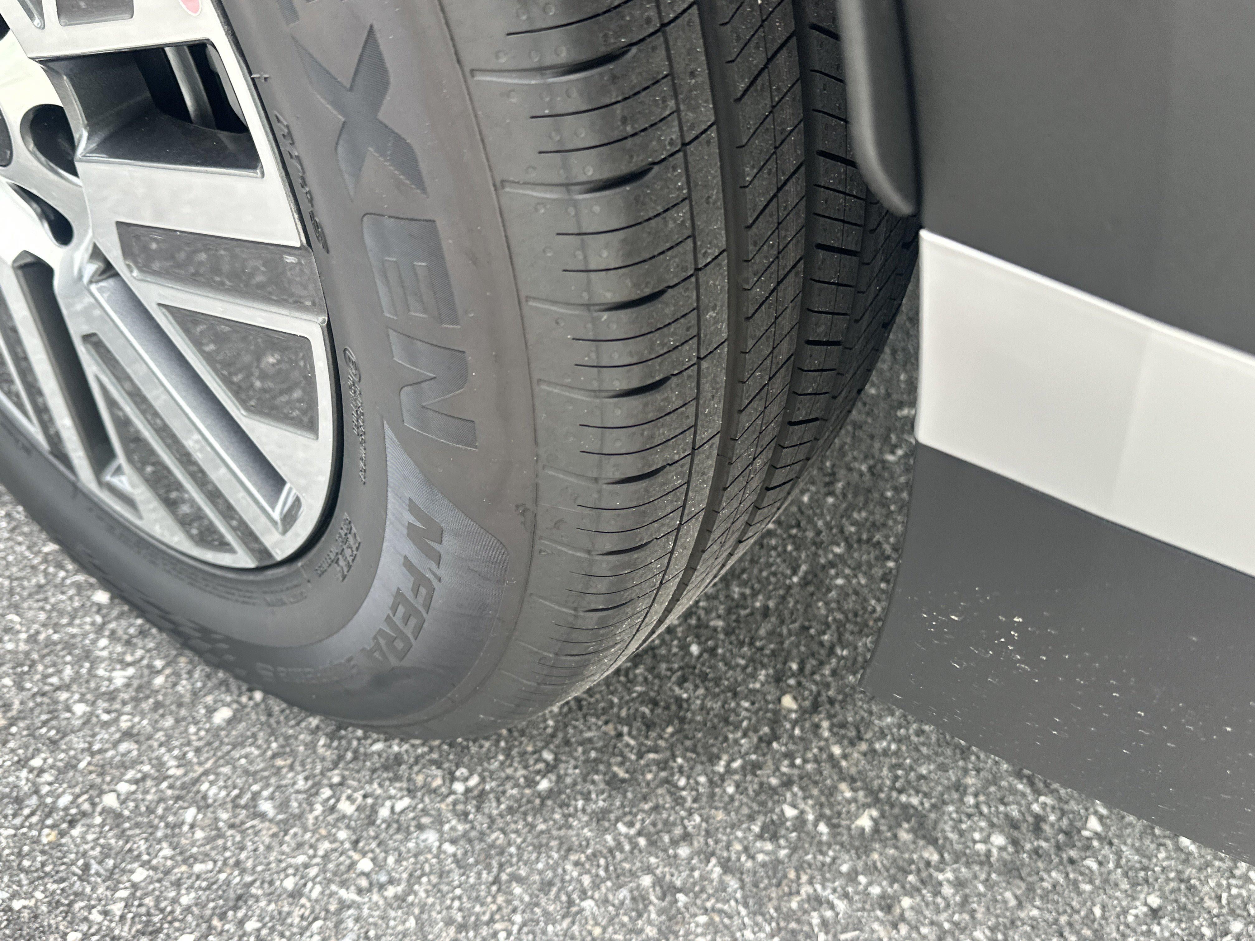 2027 Hyundai Palisade Hybrid SEL Premium