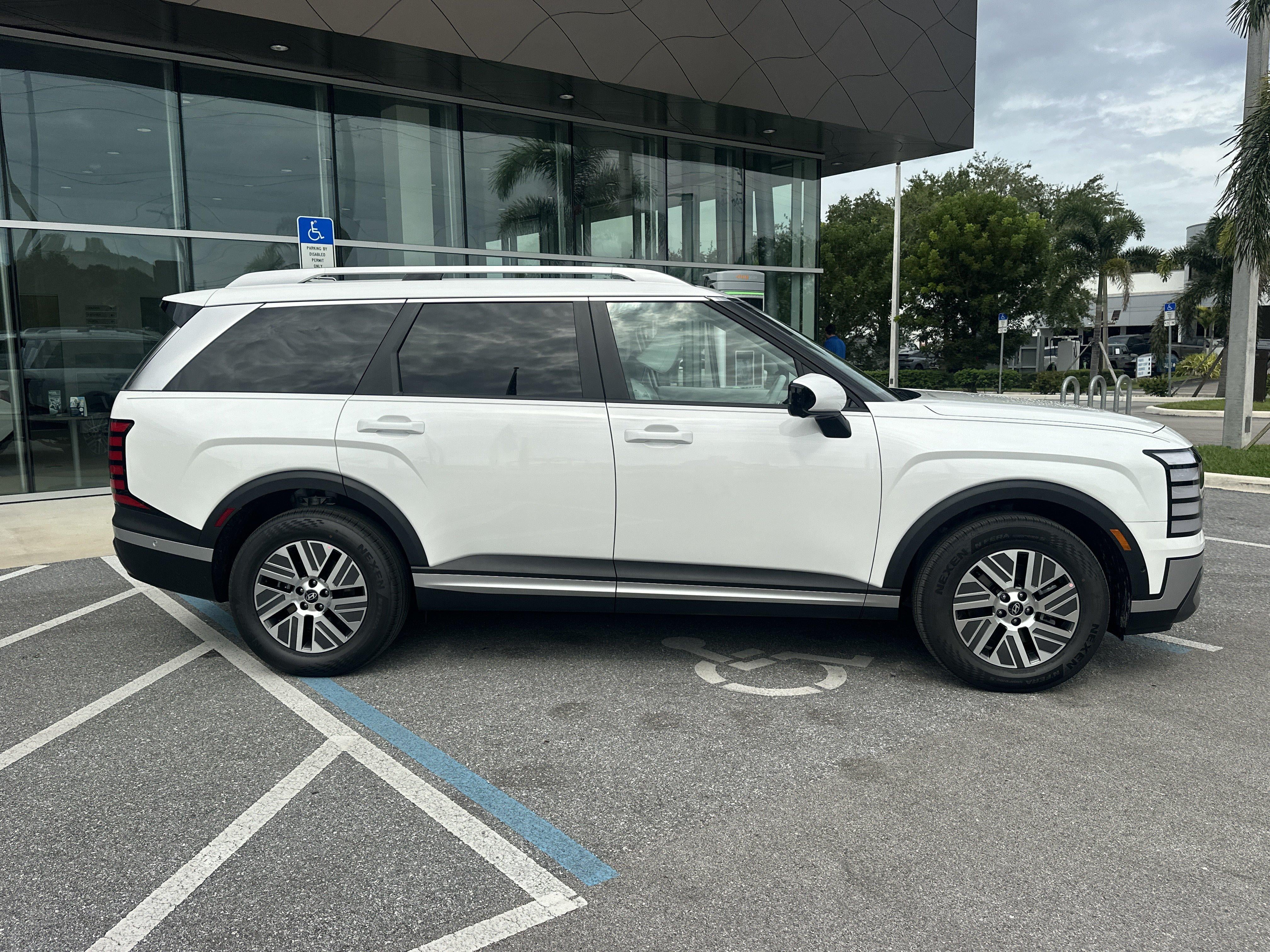 2027 Hyundai Palisade Hybrid SEL Premium