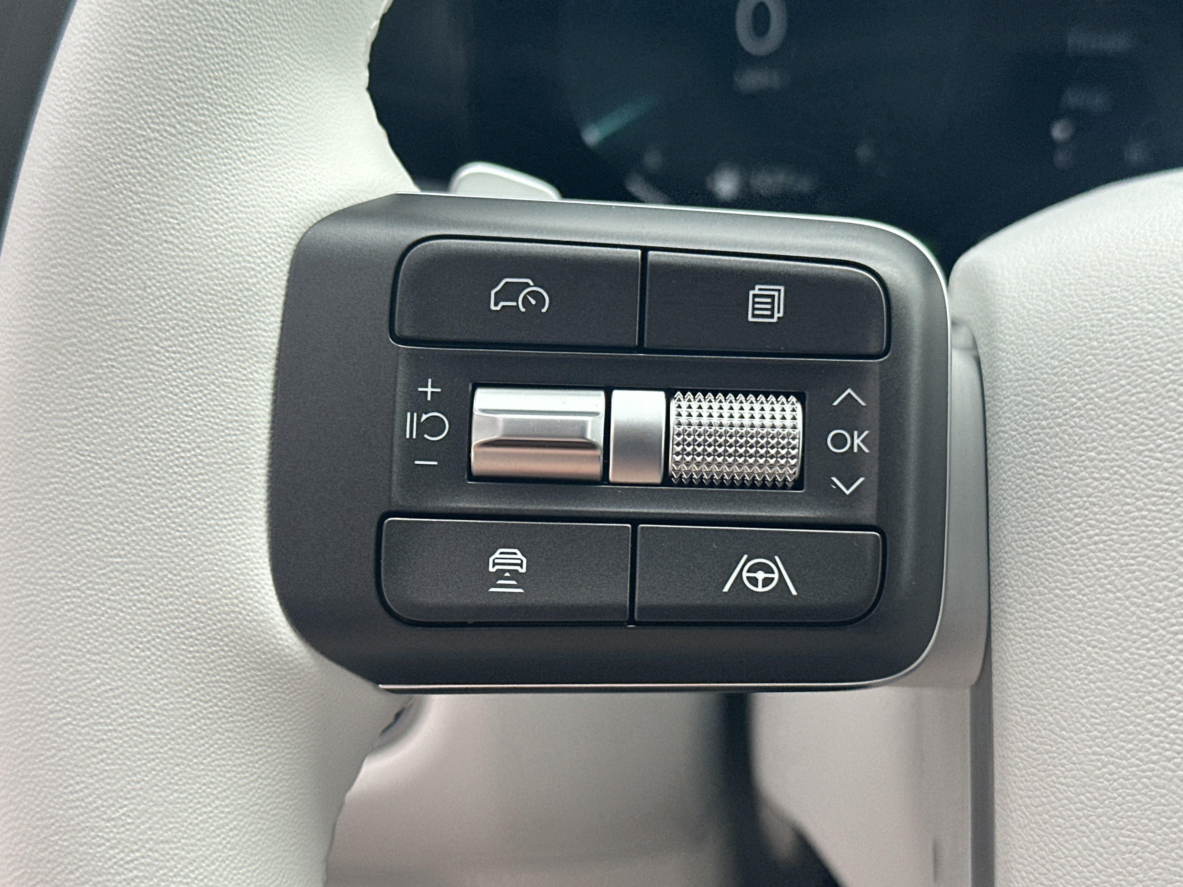 2027 Hyundai Palisade Hybrid SEL 7P