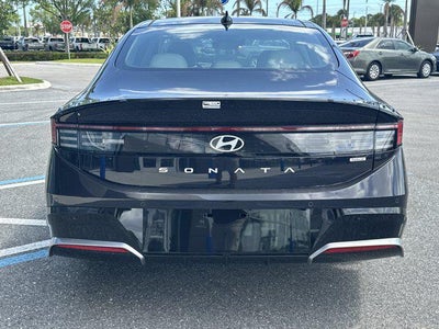 2026 Hyundai Sonata Hybrid Limited